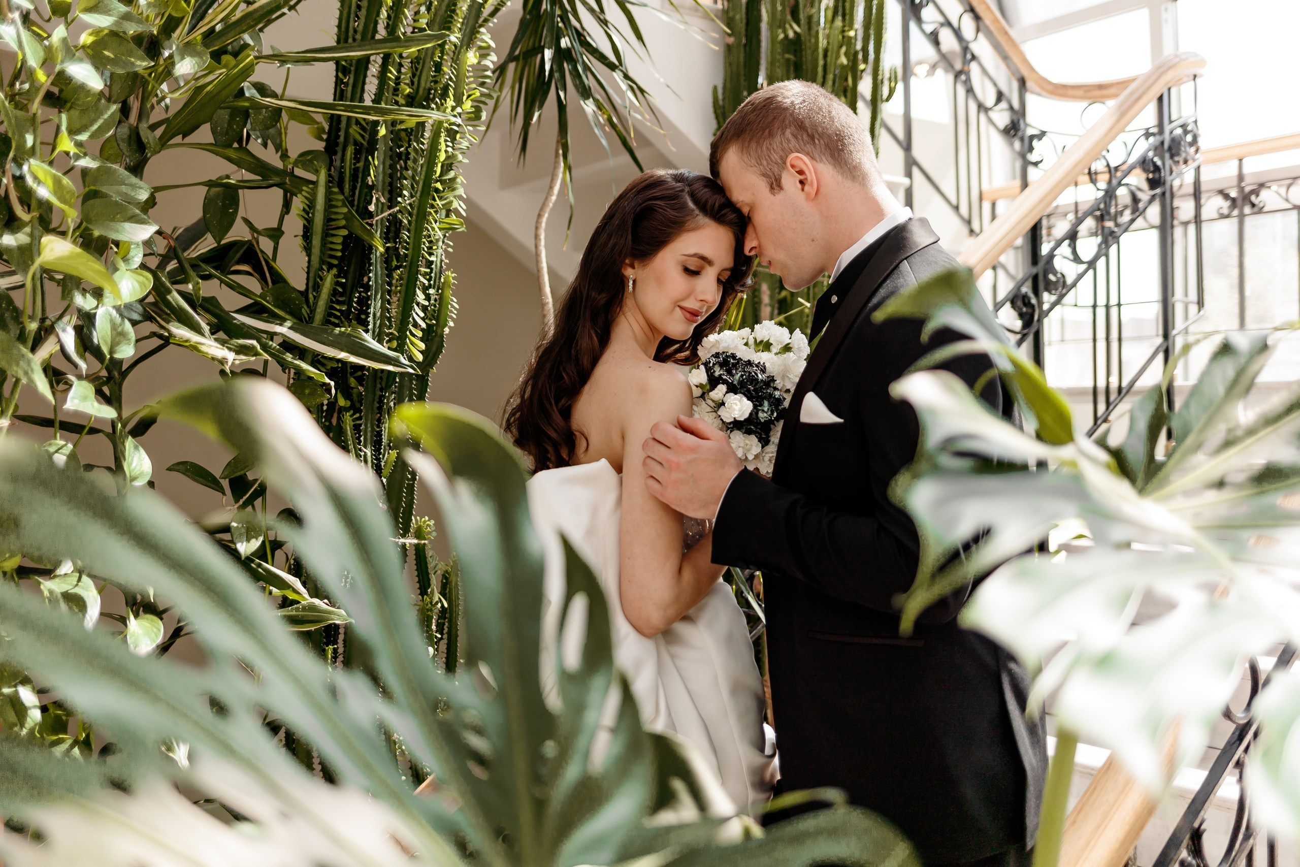 Свадебная фотосессия в «Оранжерее» в Усадьбе Державина в Спб