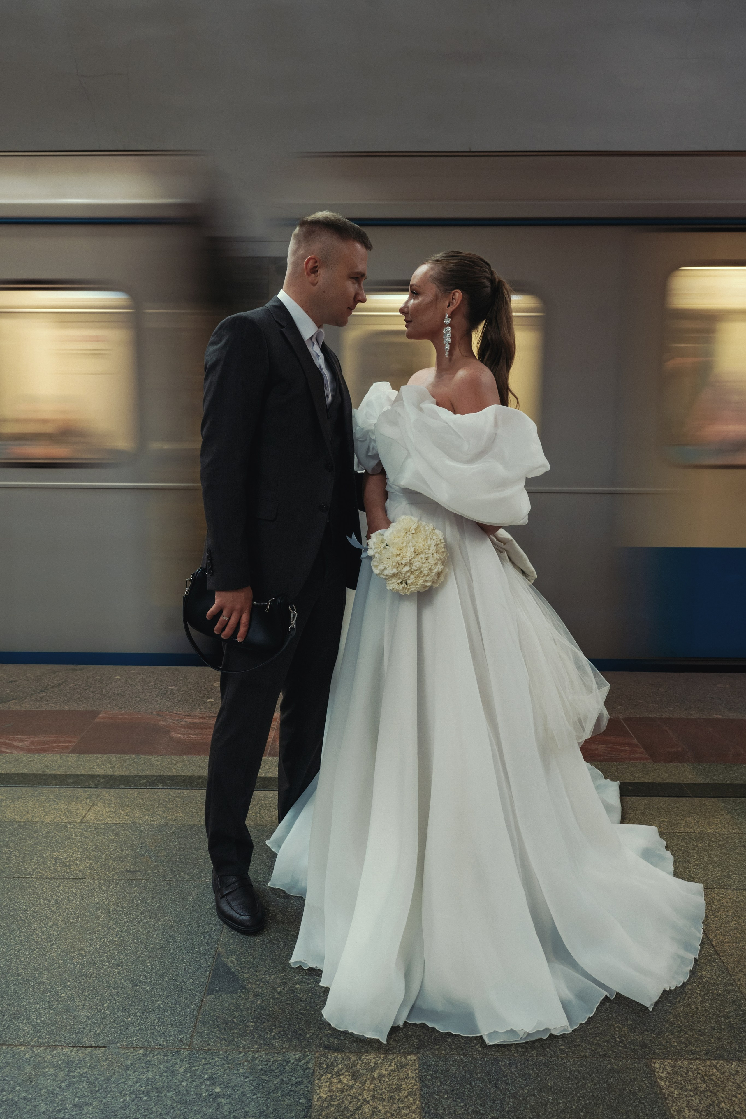 свадебная фотосессия в метро