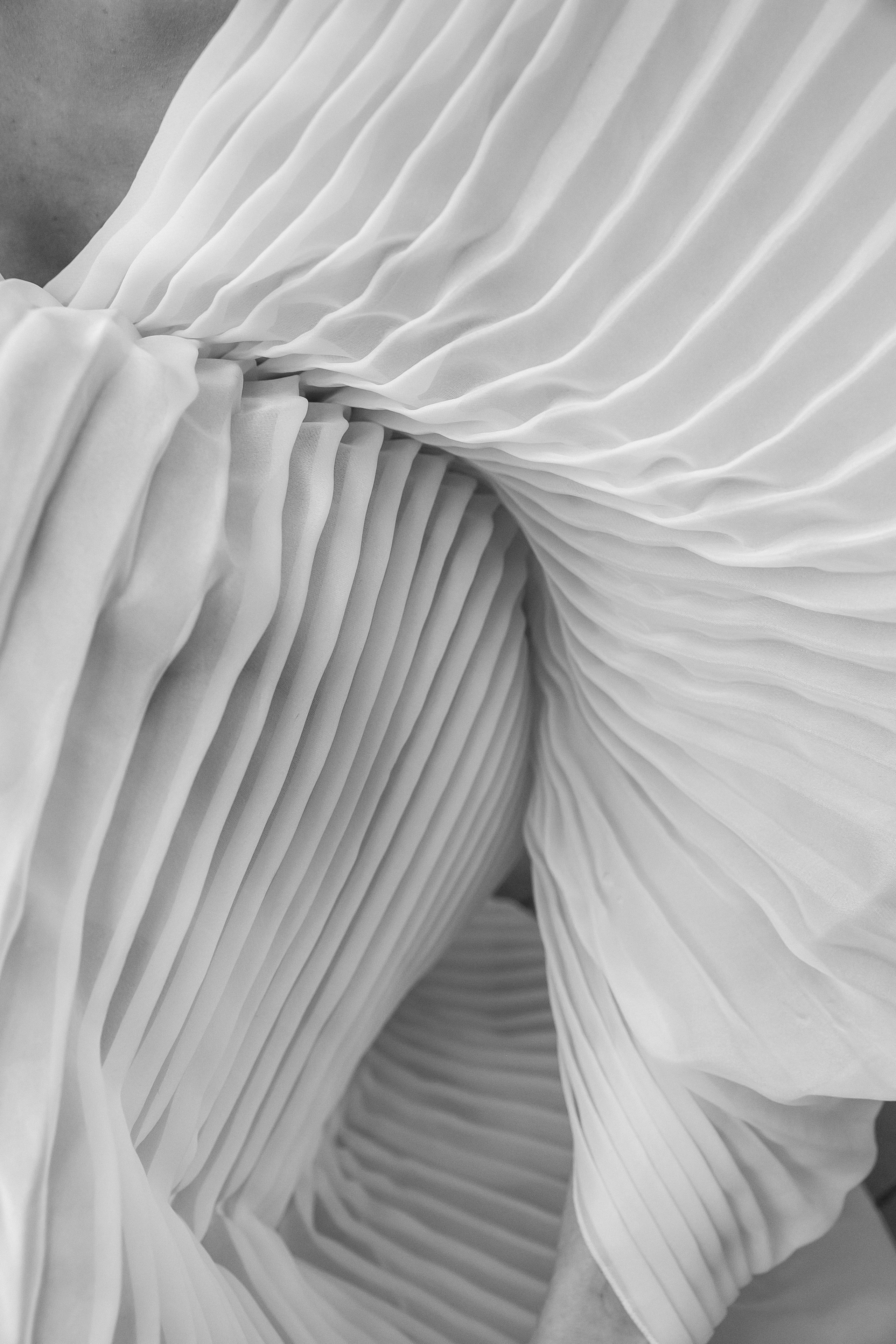 Свадебная фотосессия в студии с парашютом. Свадебный фотограф в Москве Элина Ларченкова. Фото, которые цепляют