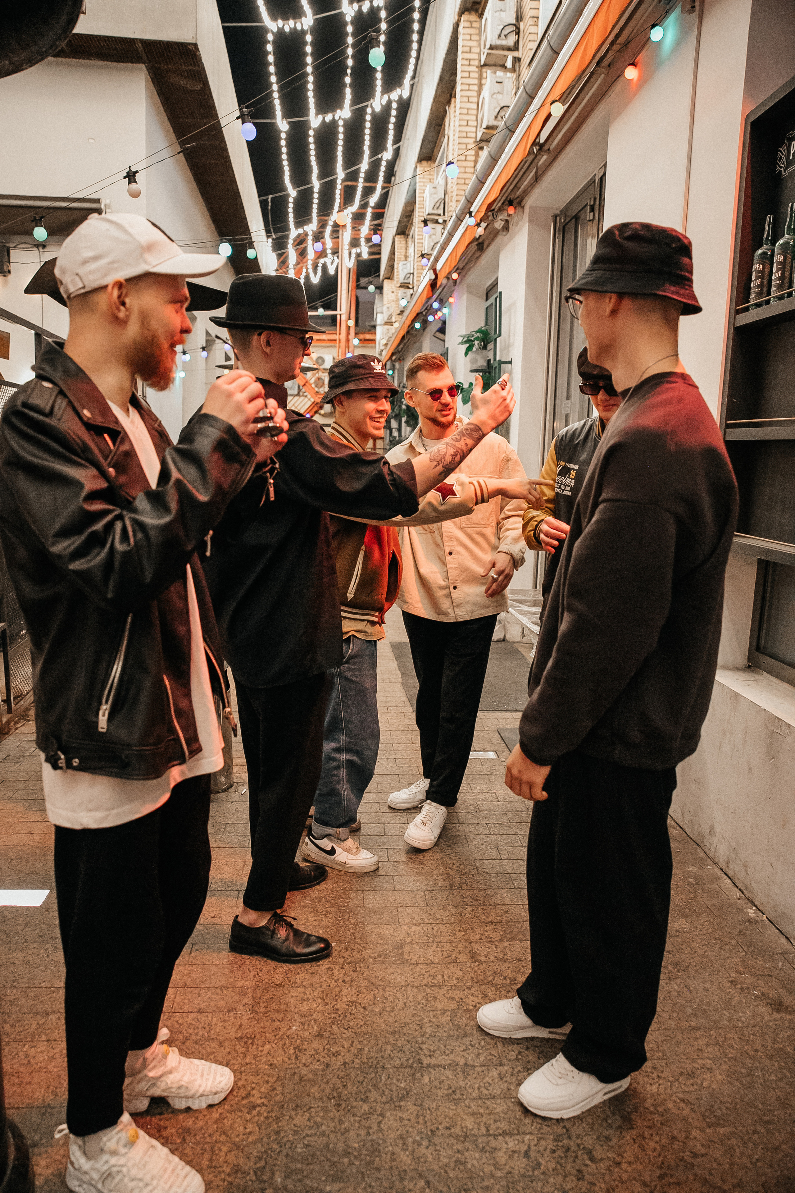 Концерт Mad Brass Band в баре «Техника безопасности». Свадебный фотограф в Москве Элина Ларченкова. Фото, которые цепляют