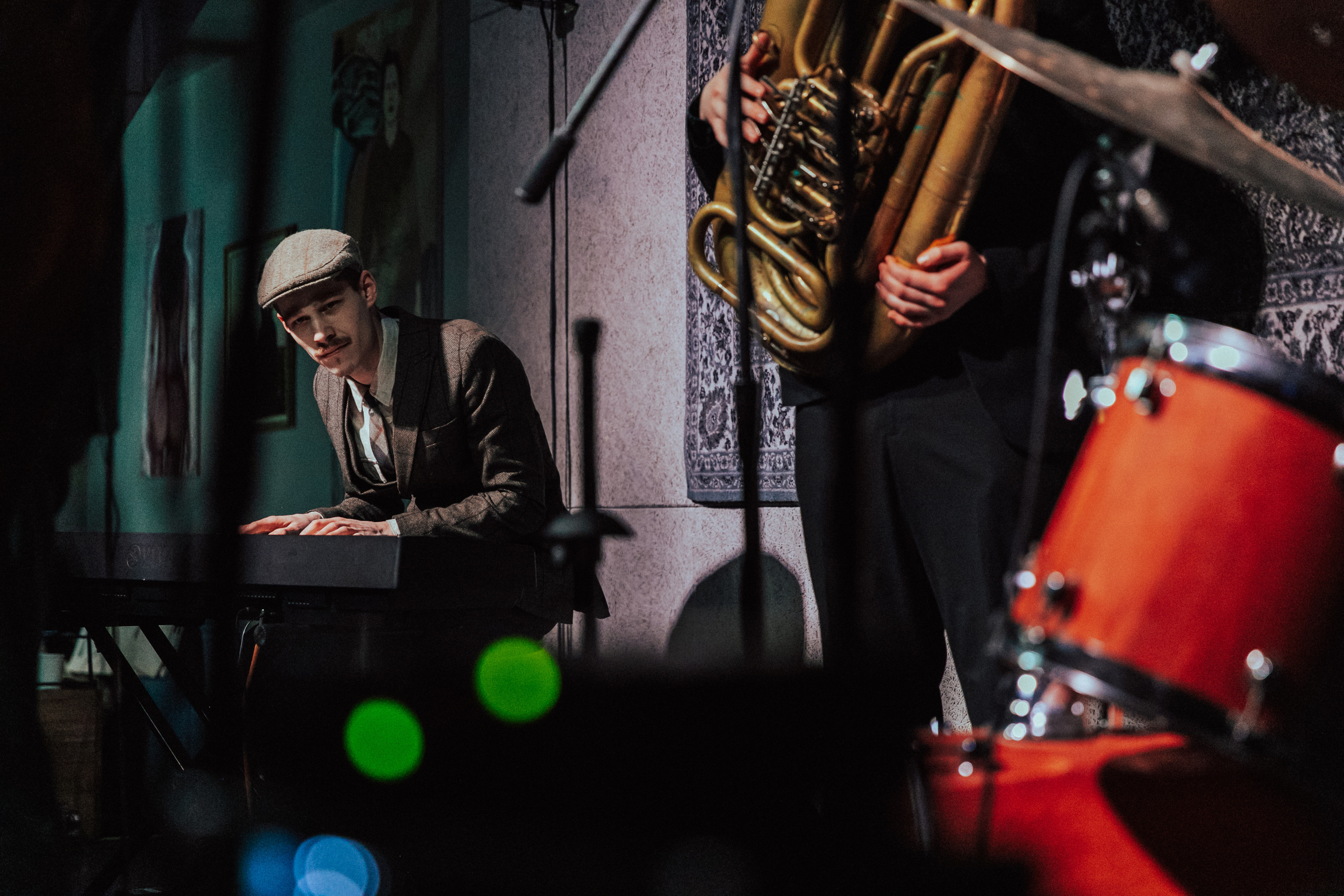 Концерт Mad Brass Band в баре «Техника безопасности». Свадебный фотограф в Москве Элина Ларченкова. Фото, которые цепляют