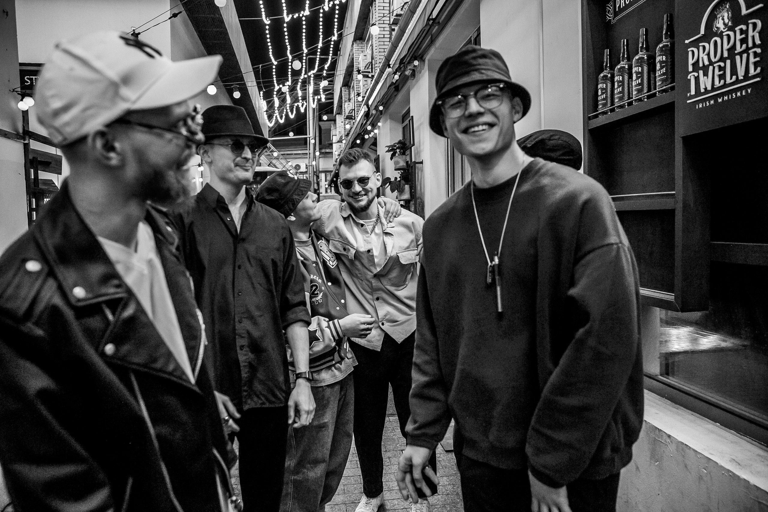 Концерт Mad Brass Band в баре «Техника безопасности». Свадебный фотограф в Москве Элина Ларченкова. Фото, которые цепляют