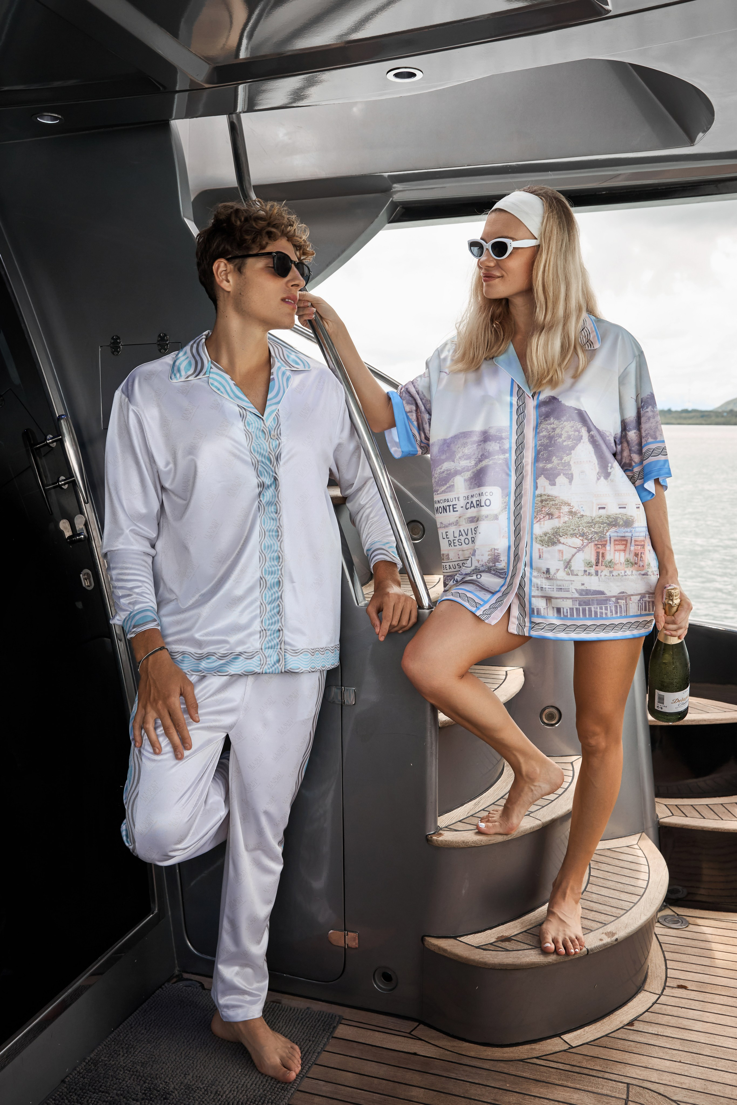 Брендовая фотосессия на катамаране у берегов Пхукета — роскошь, стиль и море. Фотограф на Пхукете в Таиланде