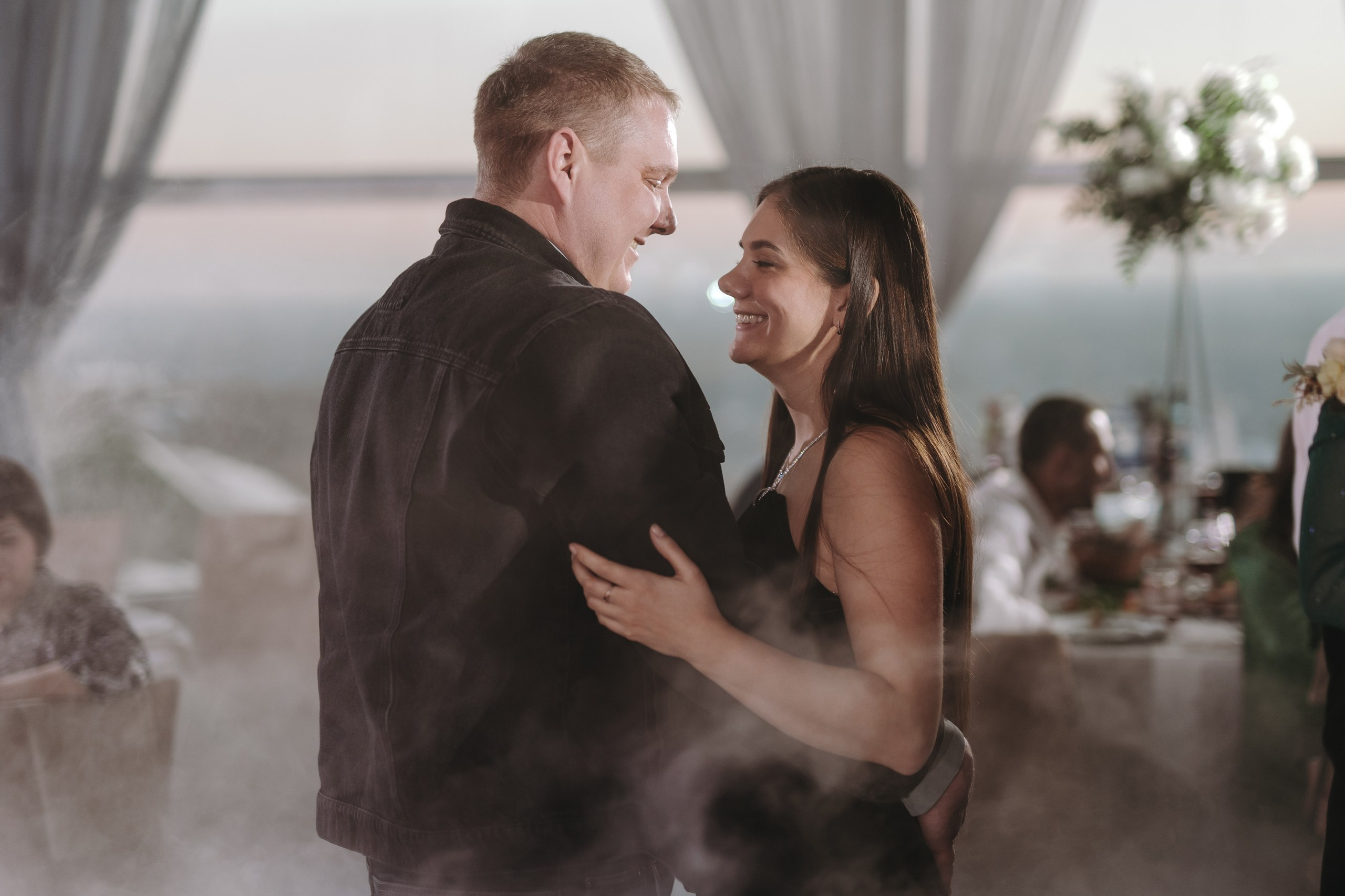 РЕСТОРАН ТАРАТАУ, ВЕДУЩИЙ АЗАТ ГАЙСИН И АРТУР ИЛЬЯСОВ УФА