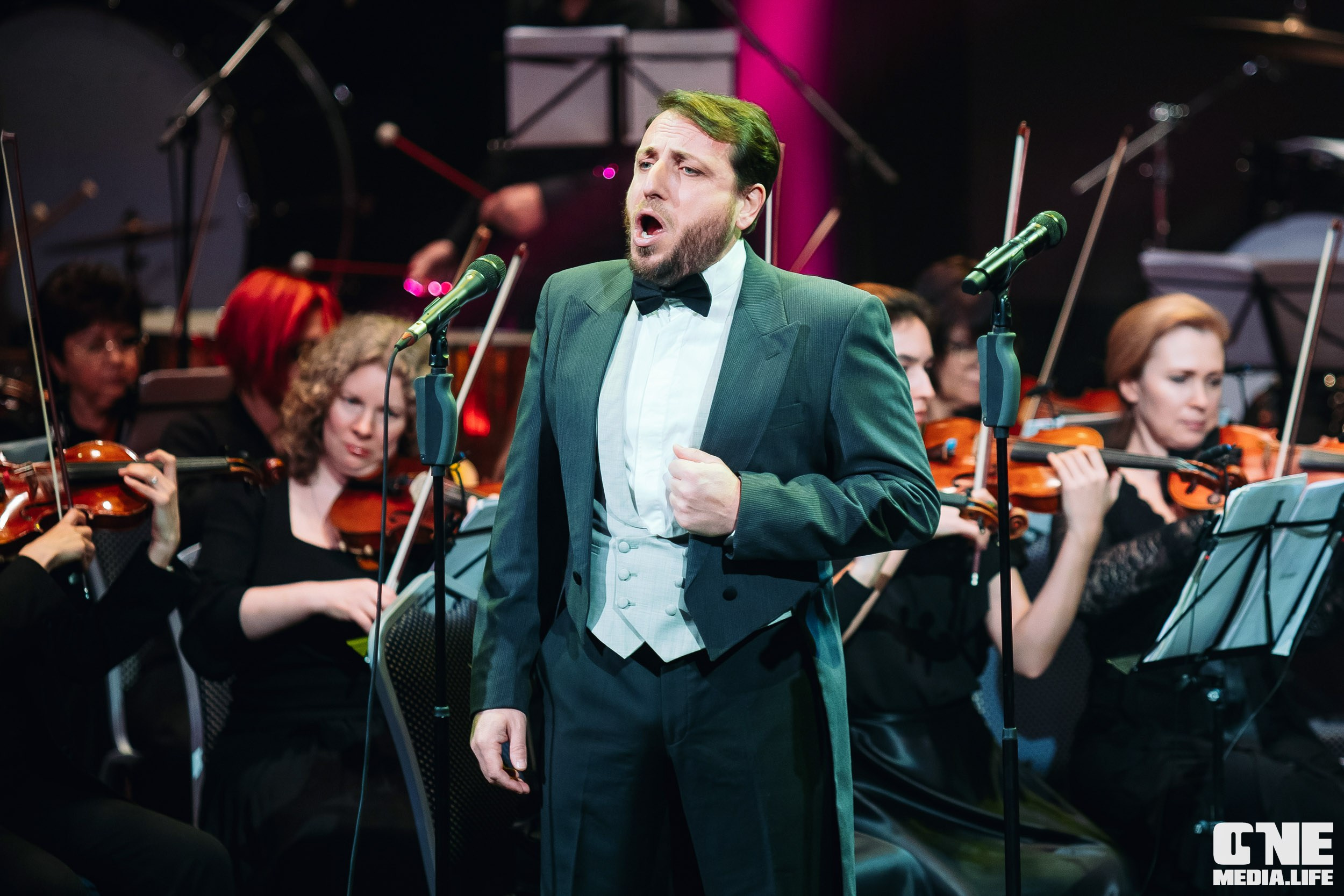 Концерт 8 марта в Янтарь холл. One Media Life: фоторепортажи, фотоотчеты с мероприятий и заведений