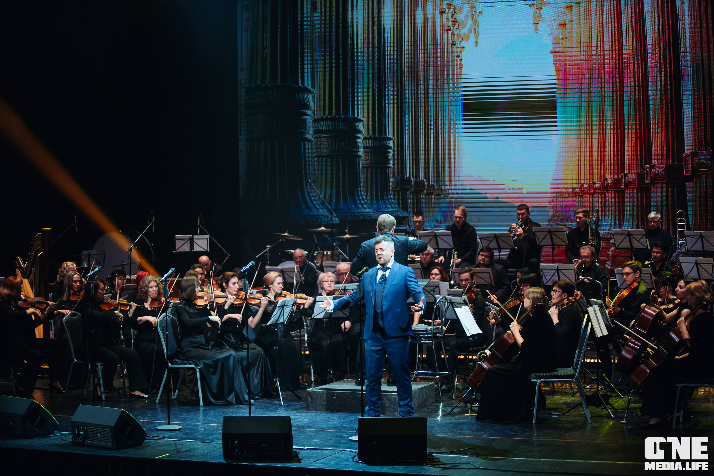 Концерт 8 марта в Янтарь холл. One Media Life: фоторепортажи, фотоотчеты с мероприятий и заведений