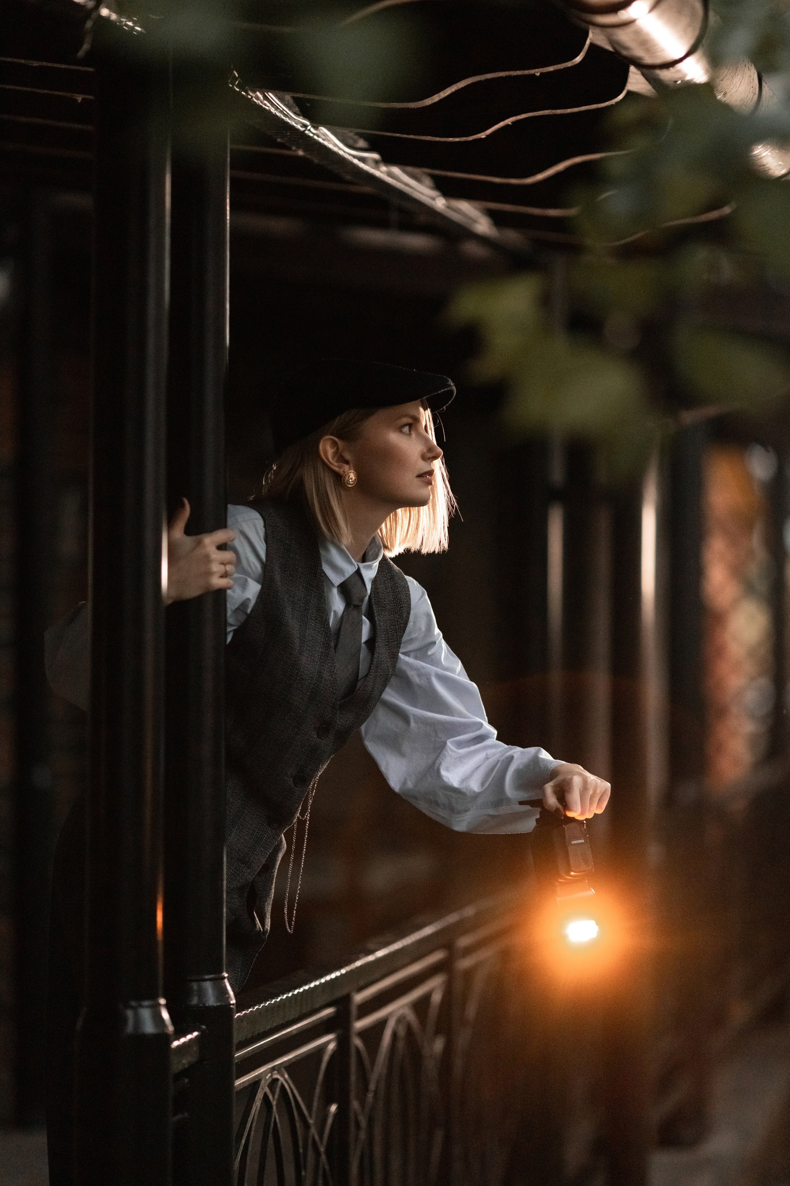 Женский портрет: индивидуальная портретная фотосессия в студии, фотосессия ко Дню Рождения