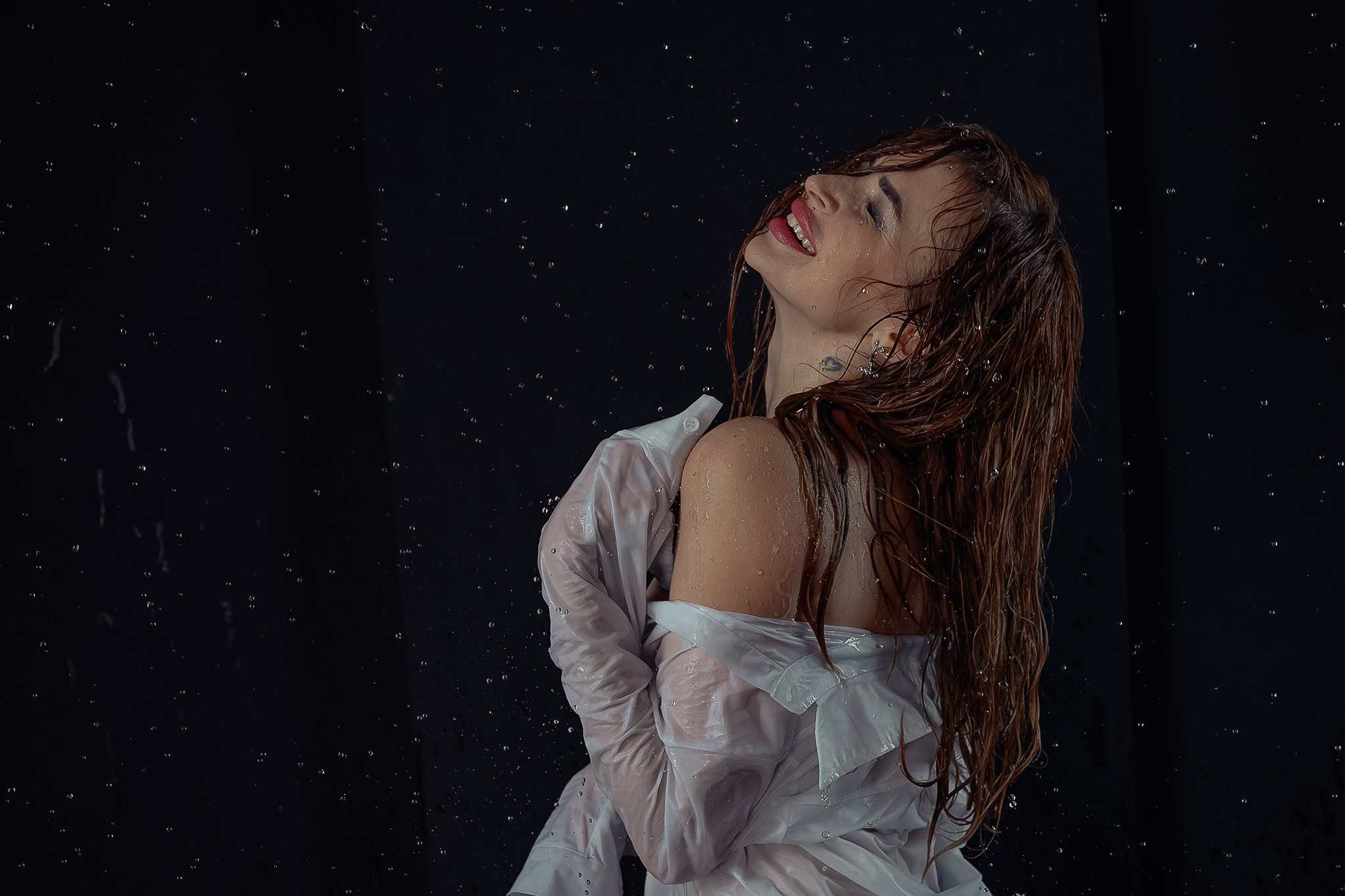 Мокрая фотосессия для Елены. Юлия Басня семейный и свадебный фотограф в Донецке