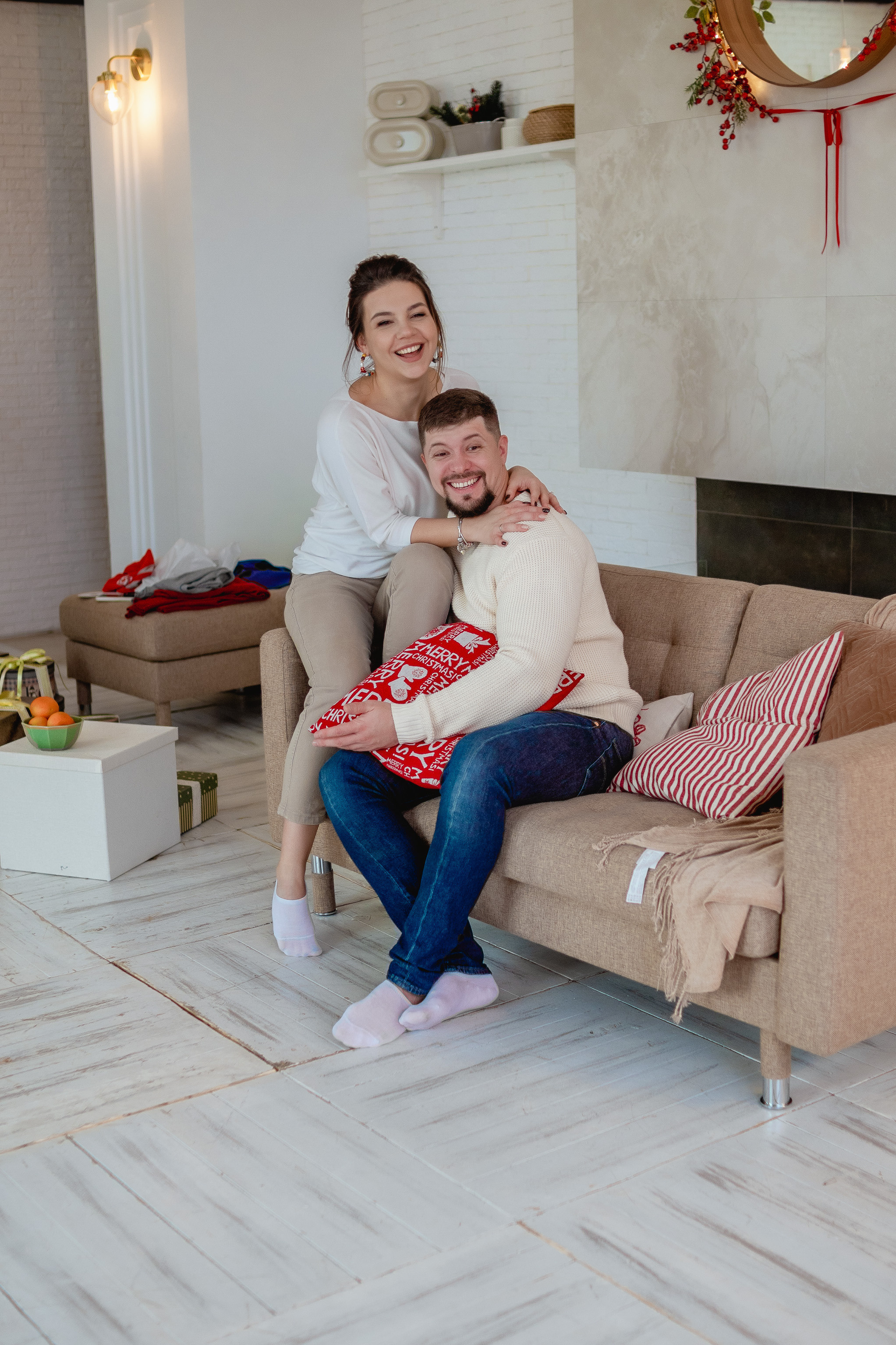 Елена, Демид, Денис. Новогодняя семейная фотосессия в фотостудии. Юлия Басня семейный и свадебный фотограф в Донецке
