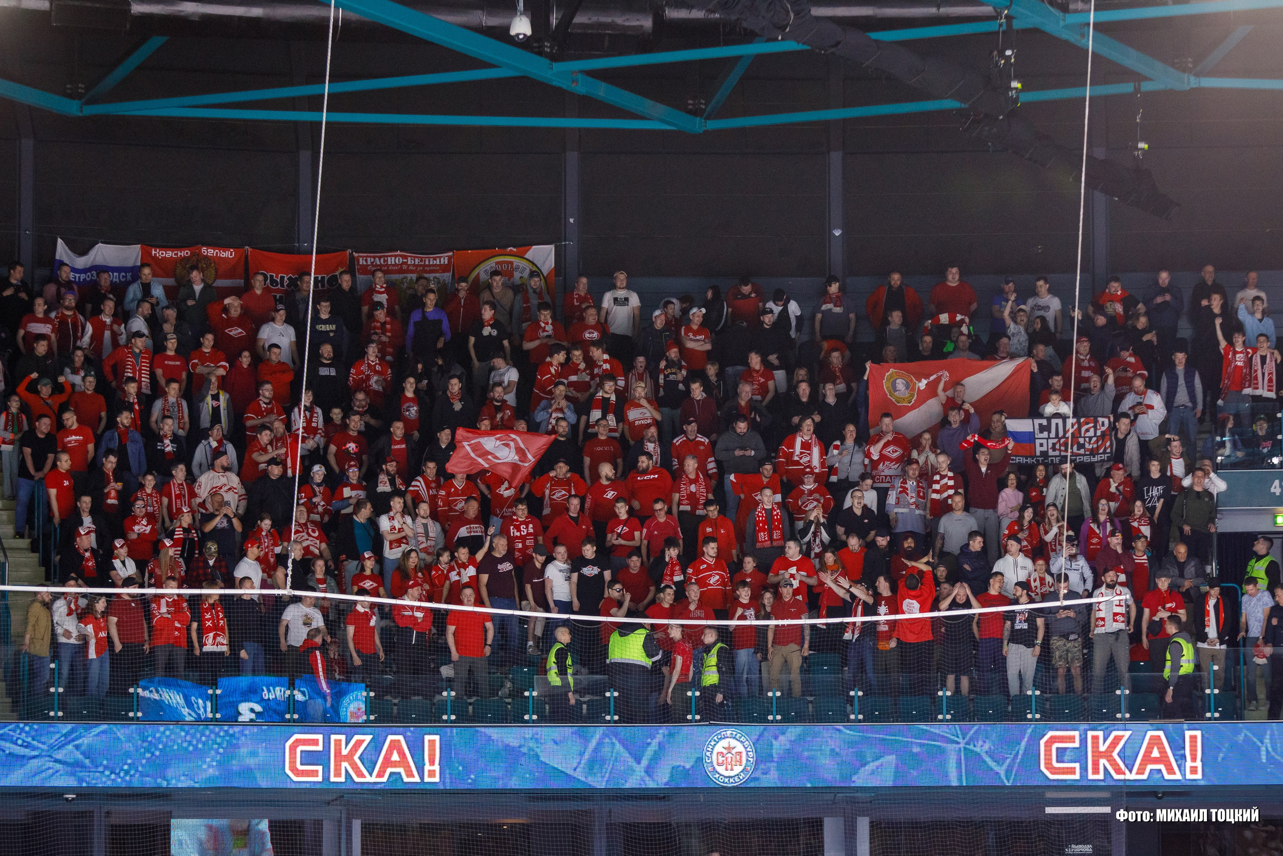 Фоторепортаж Финала Кубка Харламова. СКА-1946 (Санкт-Петербург) — МХК Спартак (Москва). Михаил Тоцкий портретный и репортажный фотограф в Москве