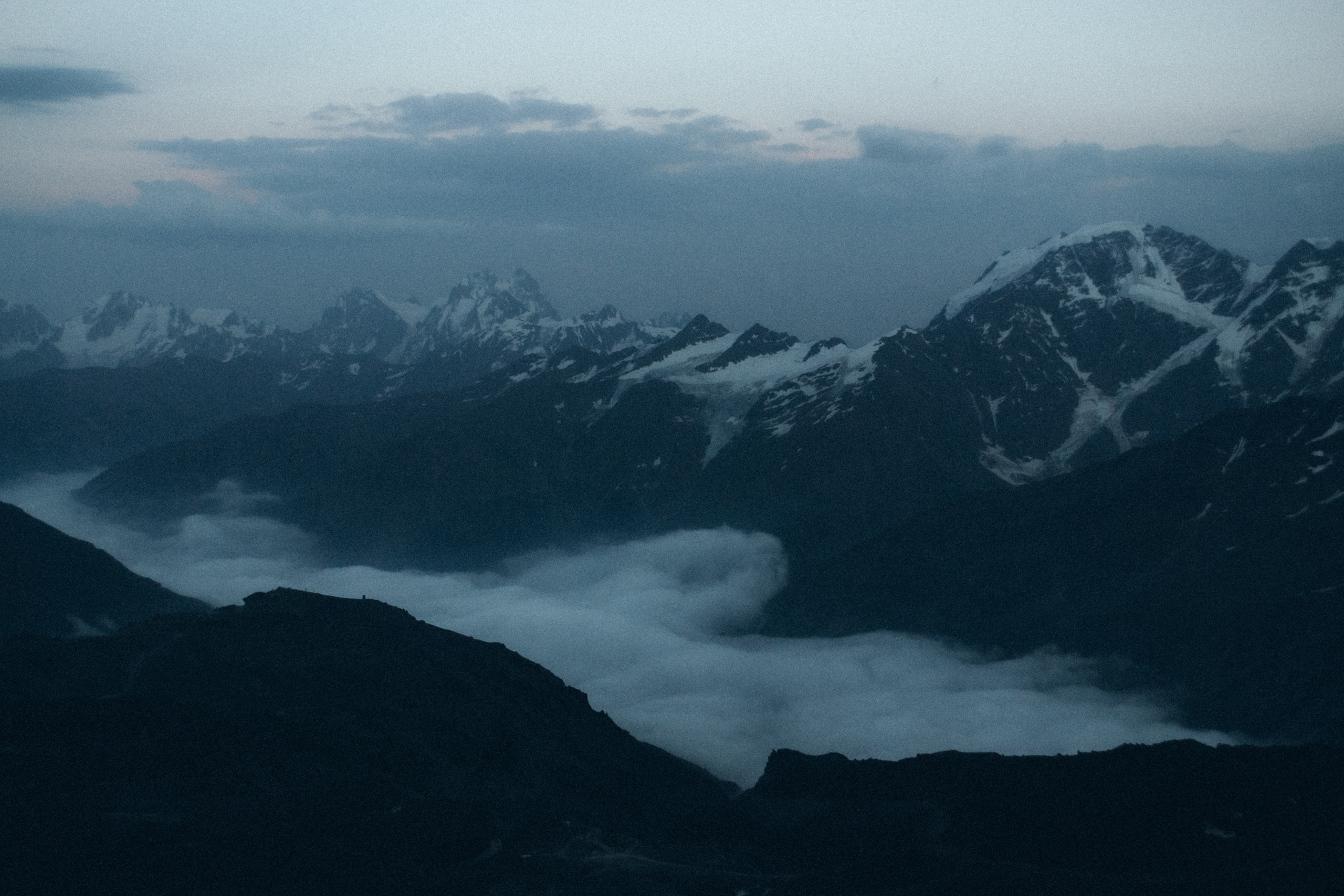 Облака на 3800 м. Фотограф Настя | Экспедиции и лайфстайл