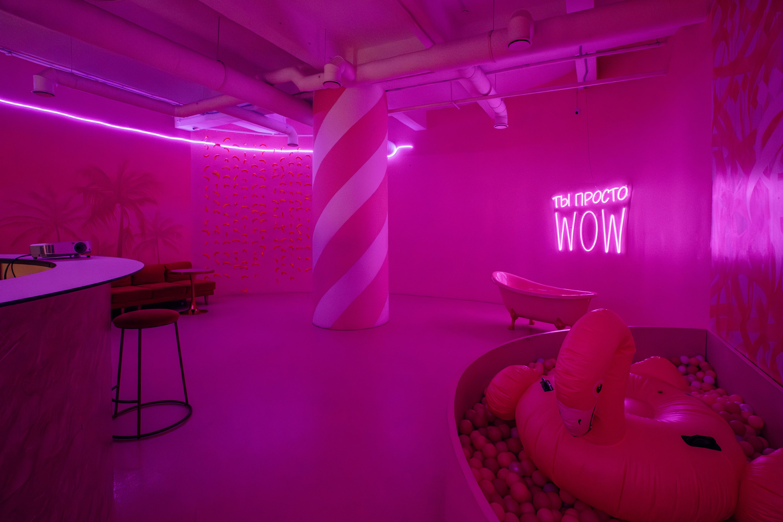 Mr. Flamingo (лето). Аренда лофта в СПб для мероприятий