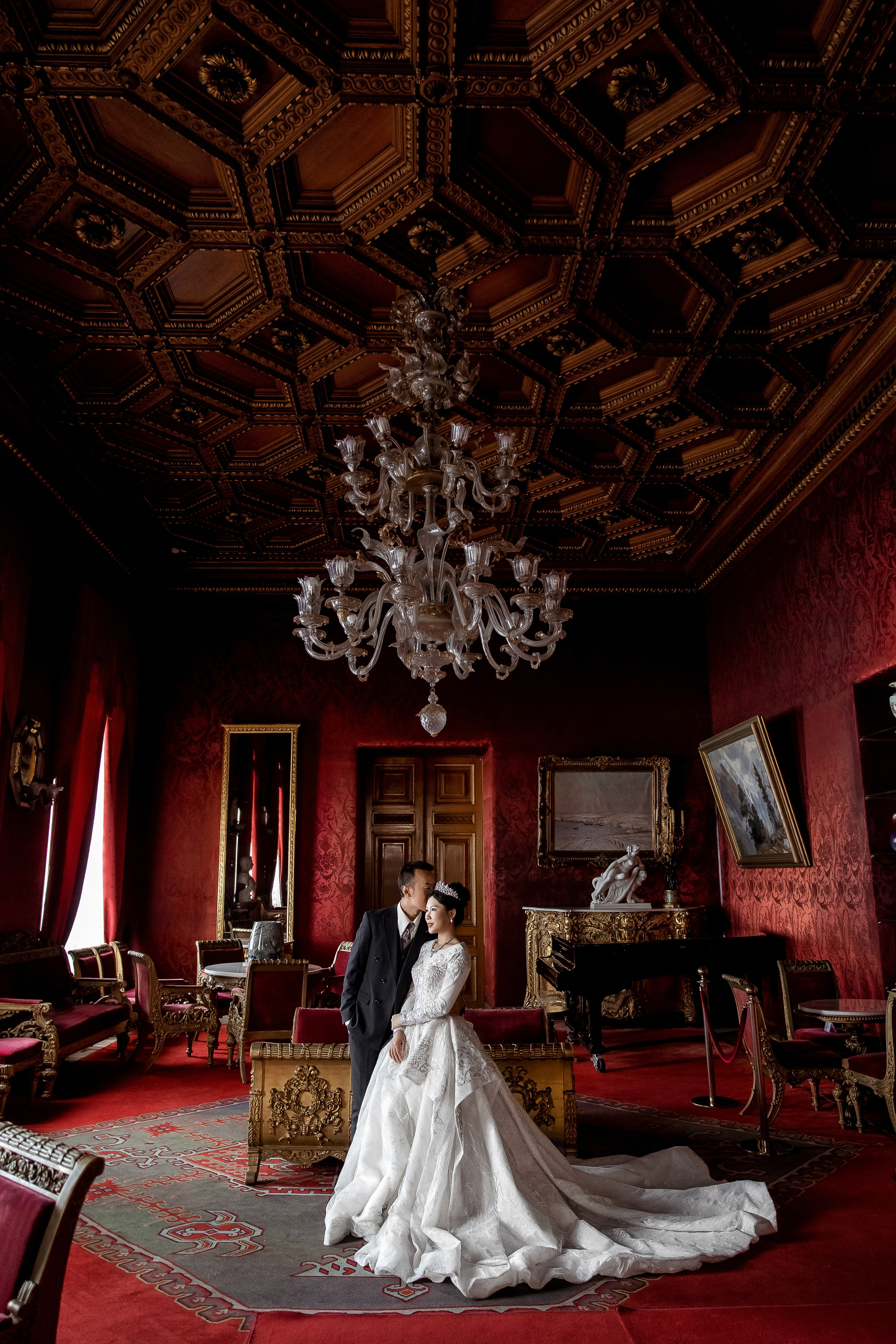 Свадебная фотосессия в Эрмитаже. Свадебный и семейный фотограф Алексей Аверин