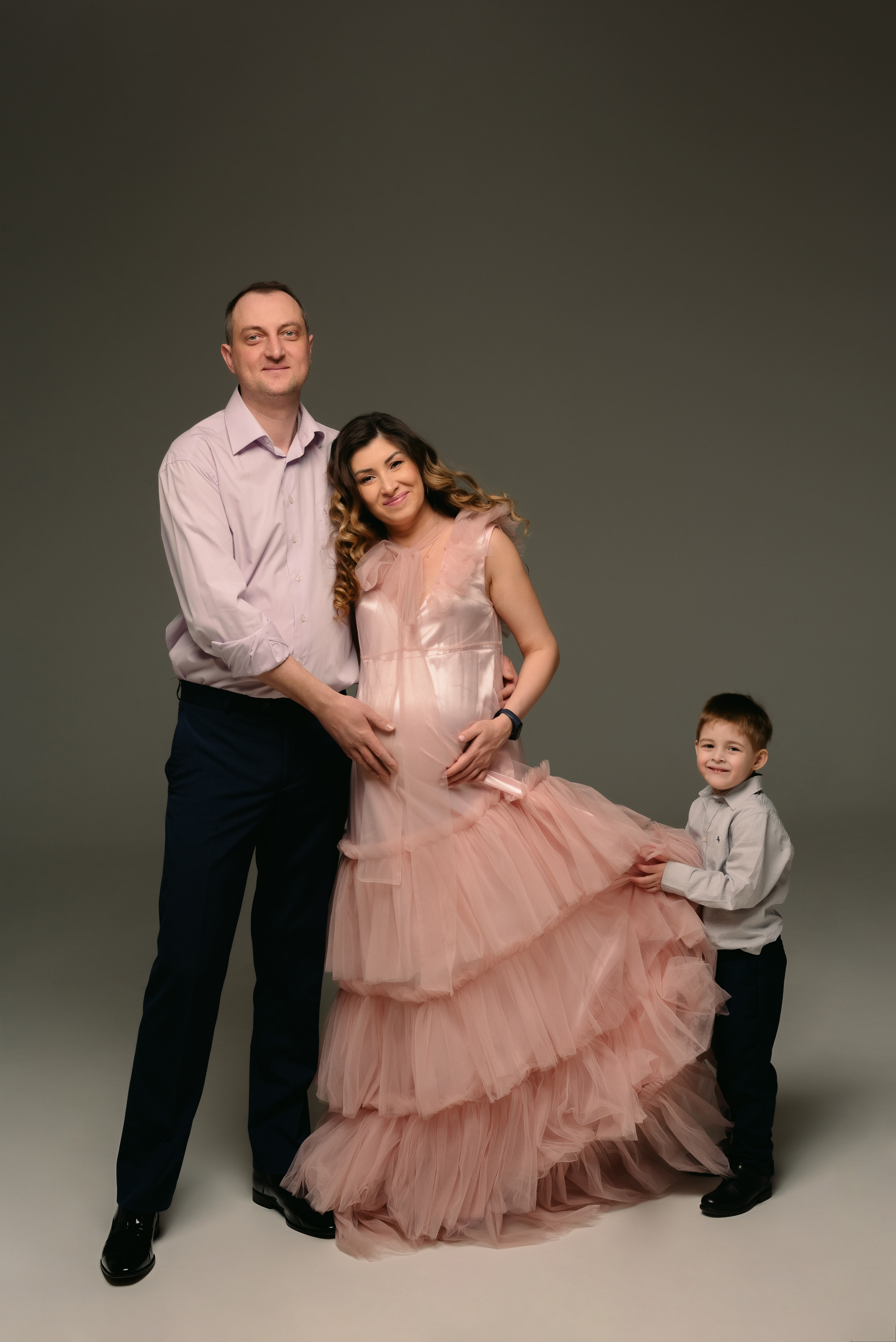 Семейная фотосессия в студии. Фотограф Юлия Кондратьева