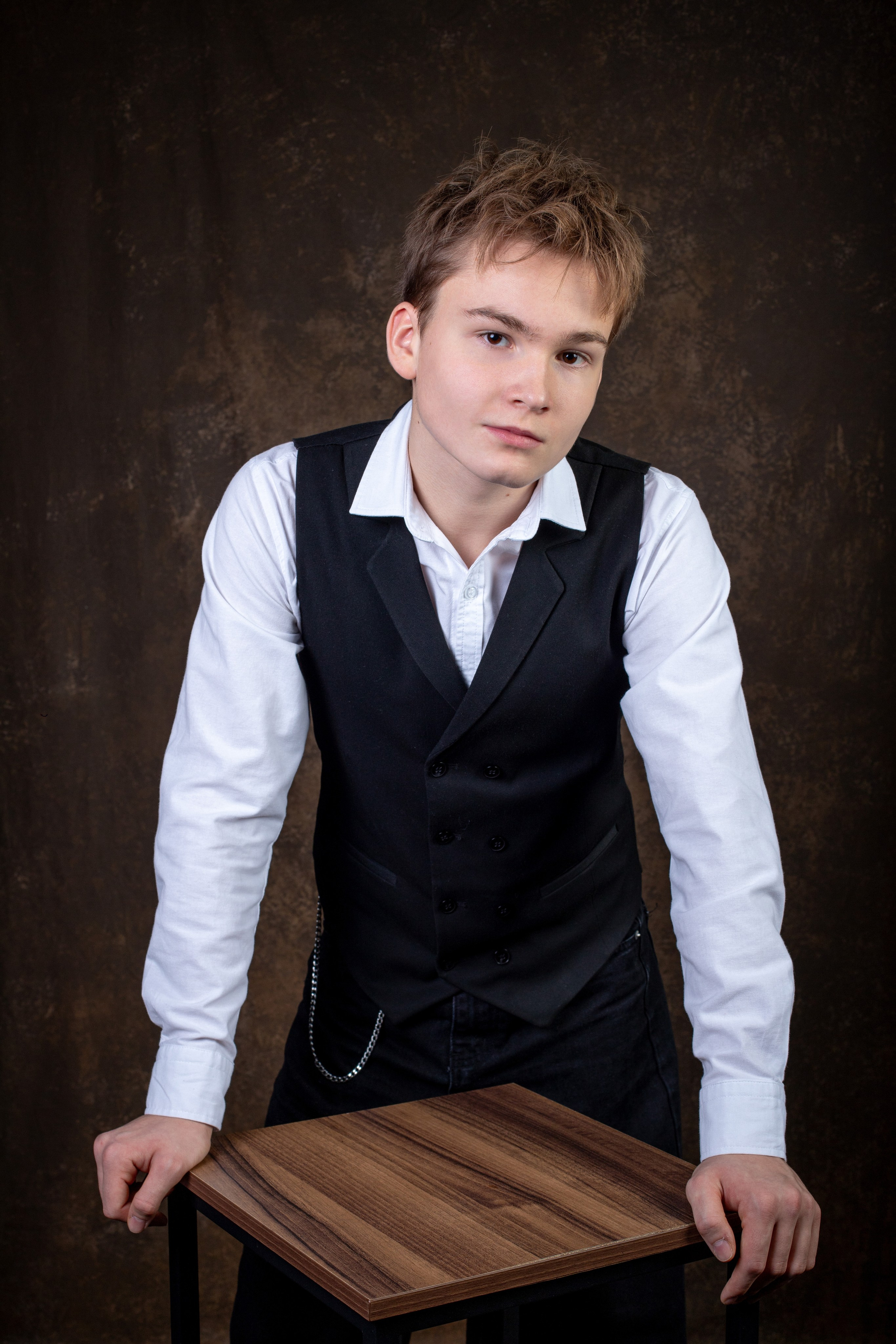 Цены на выпускные альбомы для 9-11 классов. Выпускной альбом в Москве и Домодедово Вышка Школьный фотограф