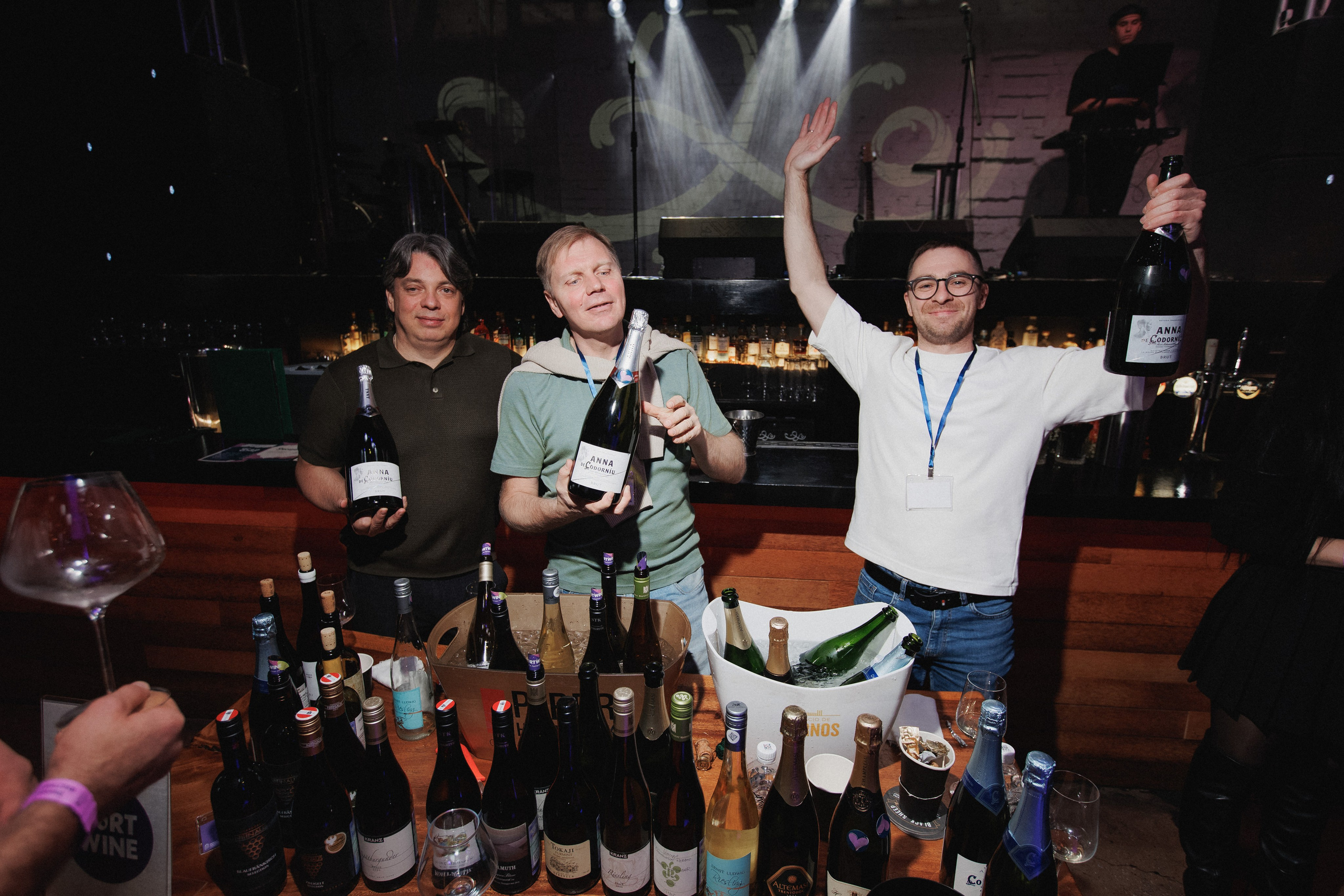 ВИННЫЙ ФЕСТИВАЛЬ. СВОИ. ФОТООТЧЕТЫ-СОБЫТИЯ-МЕСТА