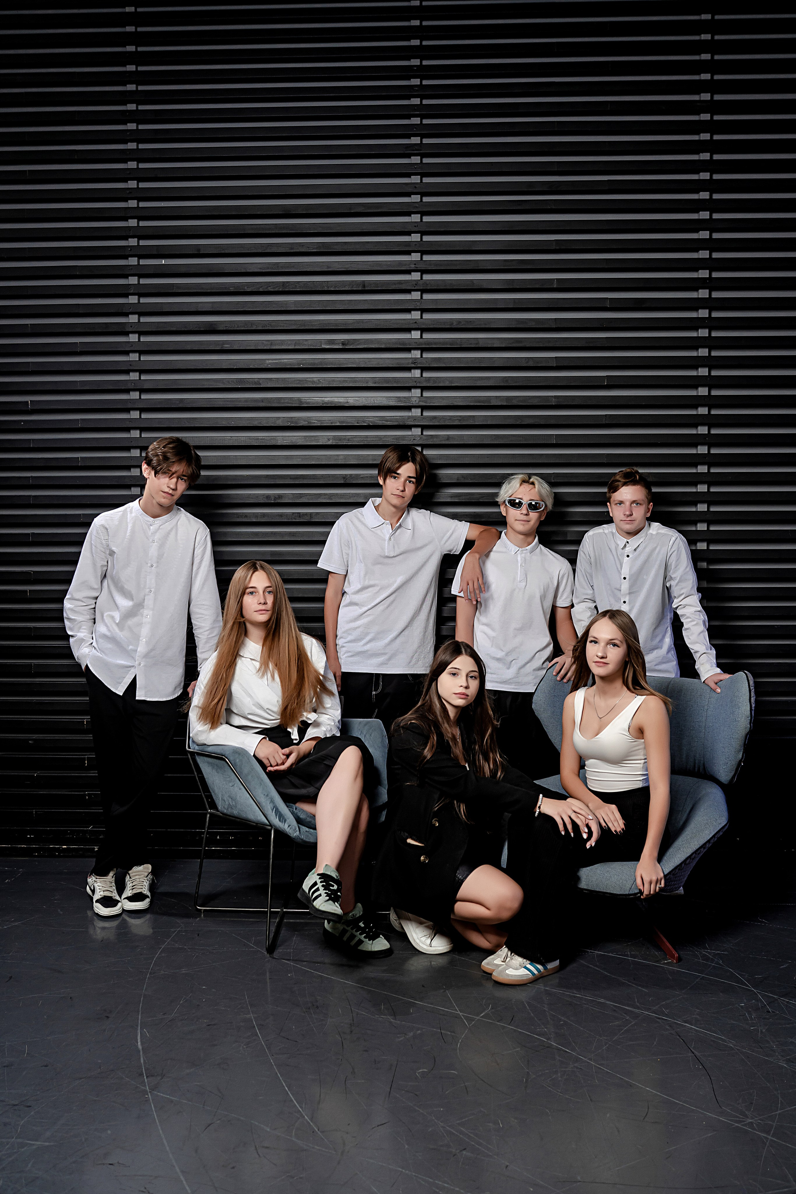 Фотосессия Школа 17 Класс 9Б. Современные Выпускные Альбомы в Ростове-на-Дону