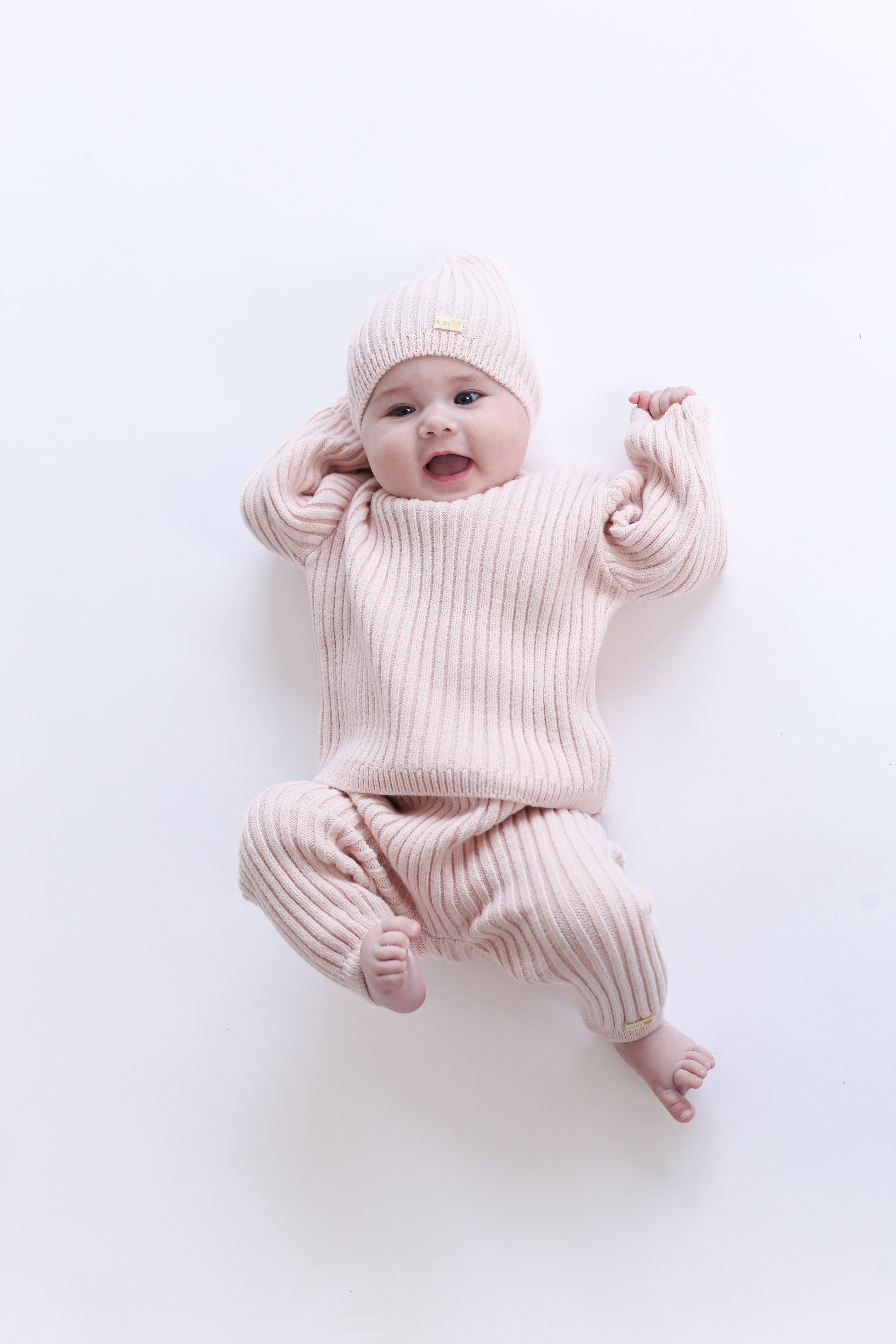 Детская съёмка для маркетплейсов