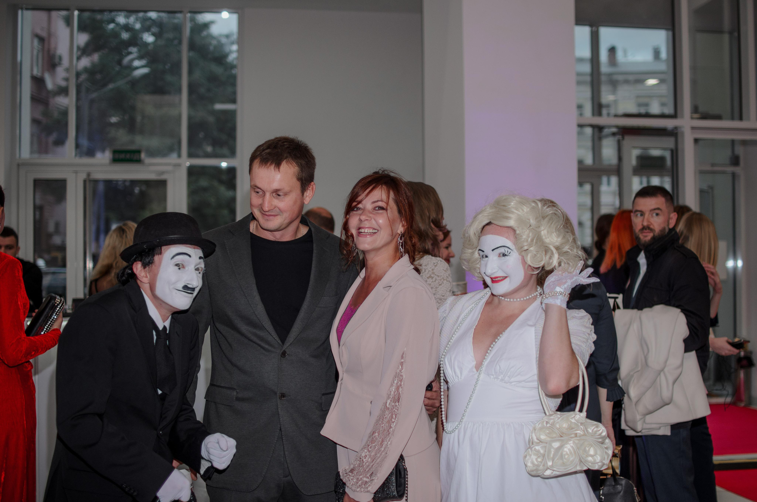 Яркое и шумное мероприятие этой осени. Кинофестиваль 2021 Репортаж. Юлия Басня семейный и свадебный фотограф в Донецке