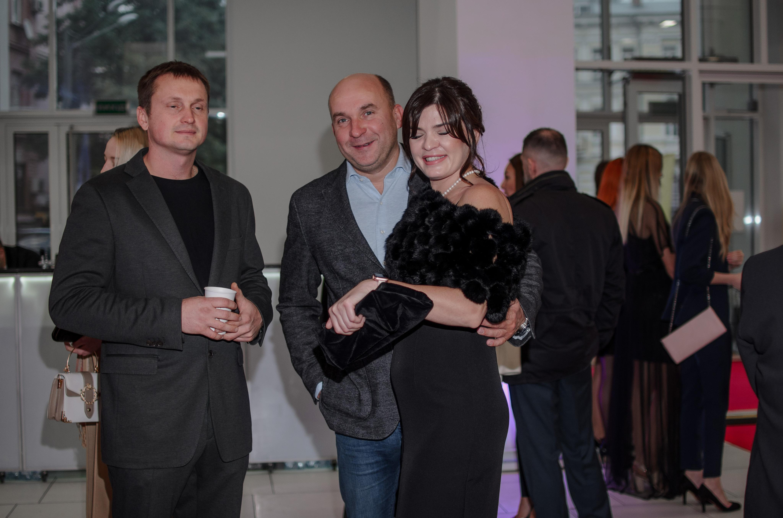 Яркое и шумное мероприятие этой осени. Кинофестиваль 2021 Репортаж. Юлия Басня семейный и свадебный фотограф в Донецке