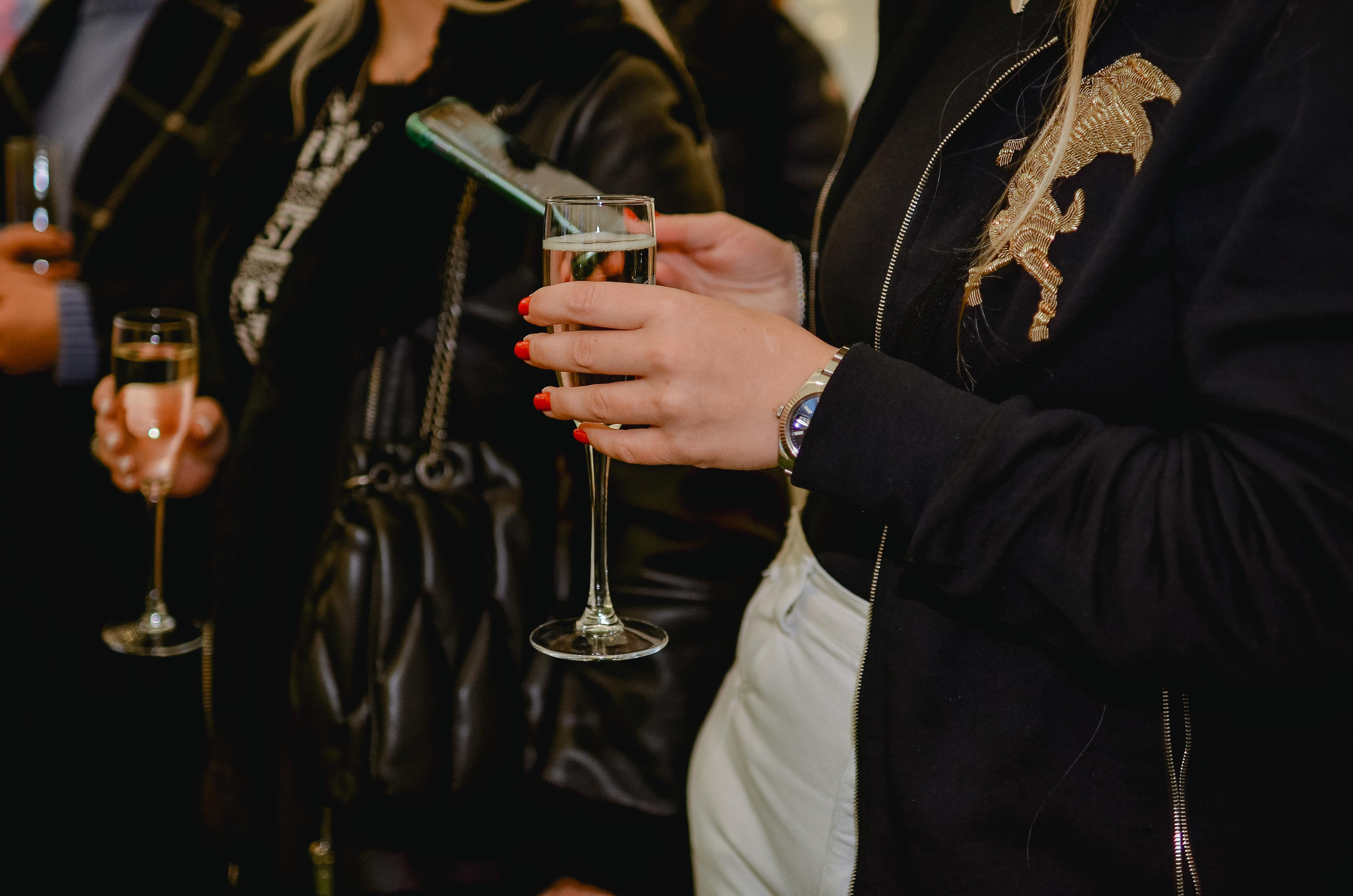 Репортажная фотосъемка. Девичник. Юлия Басня семейный и свадебный фотограф в Донецке