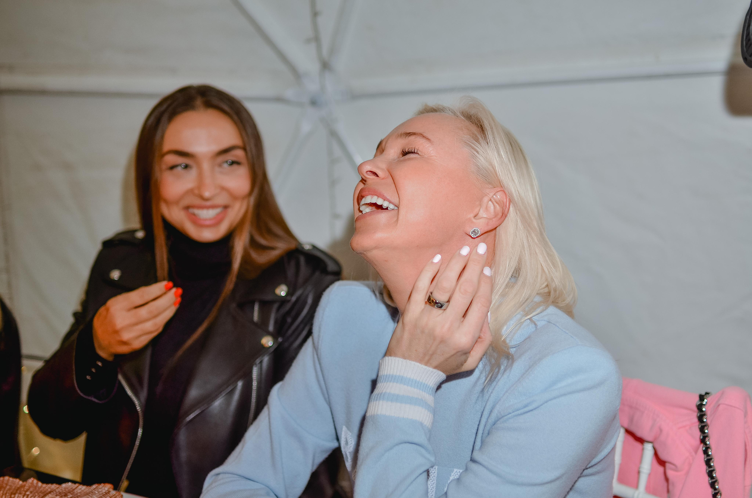 Репортажная фотосъемка. Девичник. Юлия Басня семейный и свадебный фотограф в Донецке
