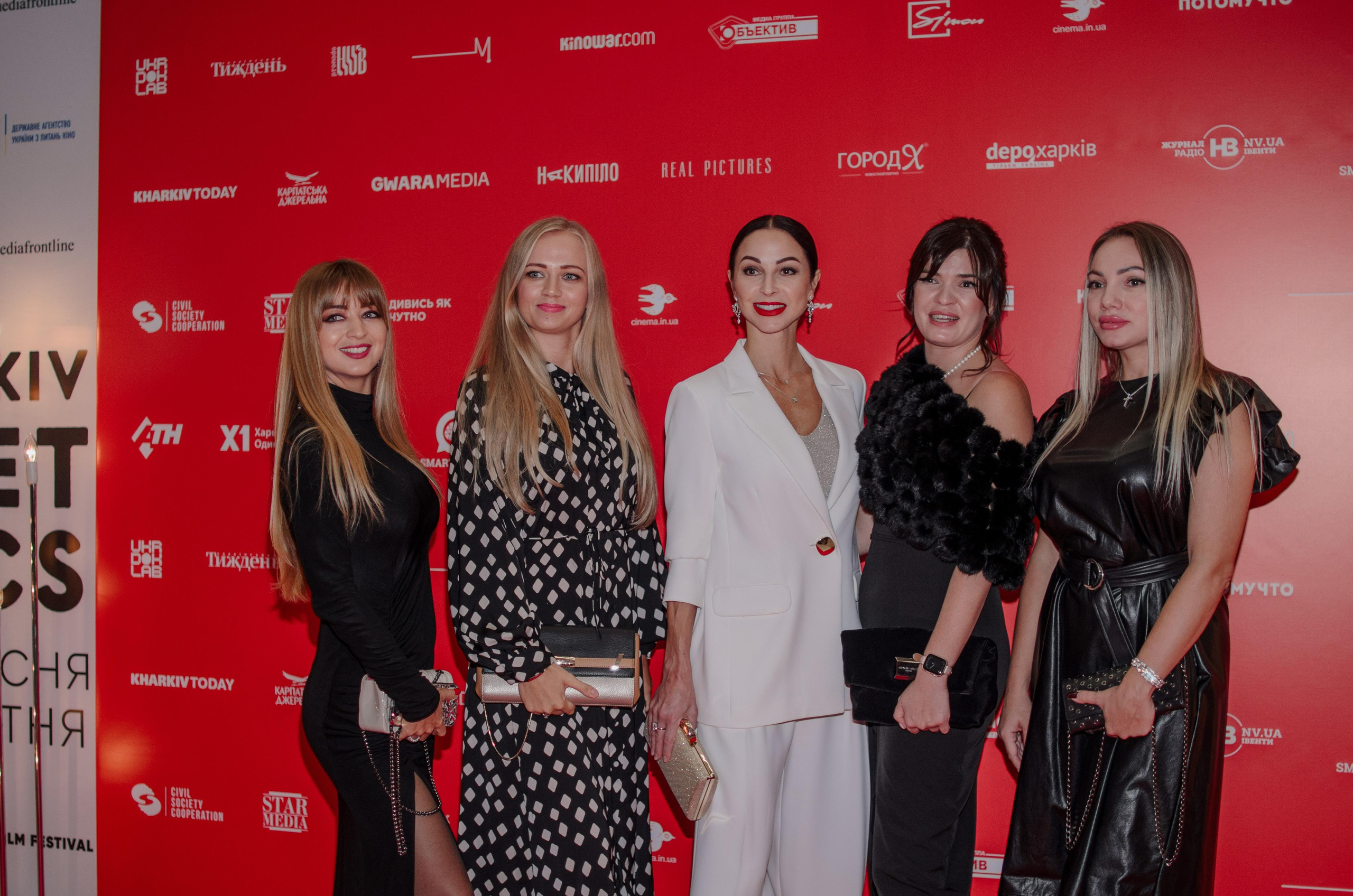 Яркое и шумное мероприятие этой осени. Кинофестиваль 2021 Репортаж. Юлия Басня семейный и свадебный фотограф в Донецке