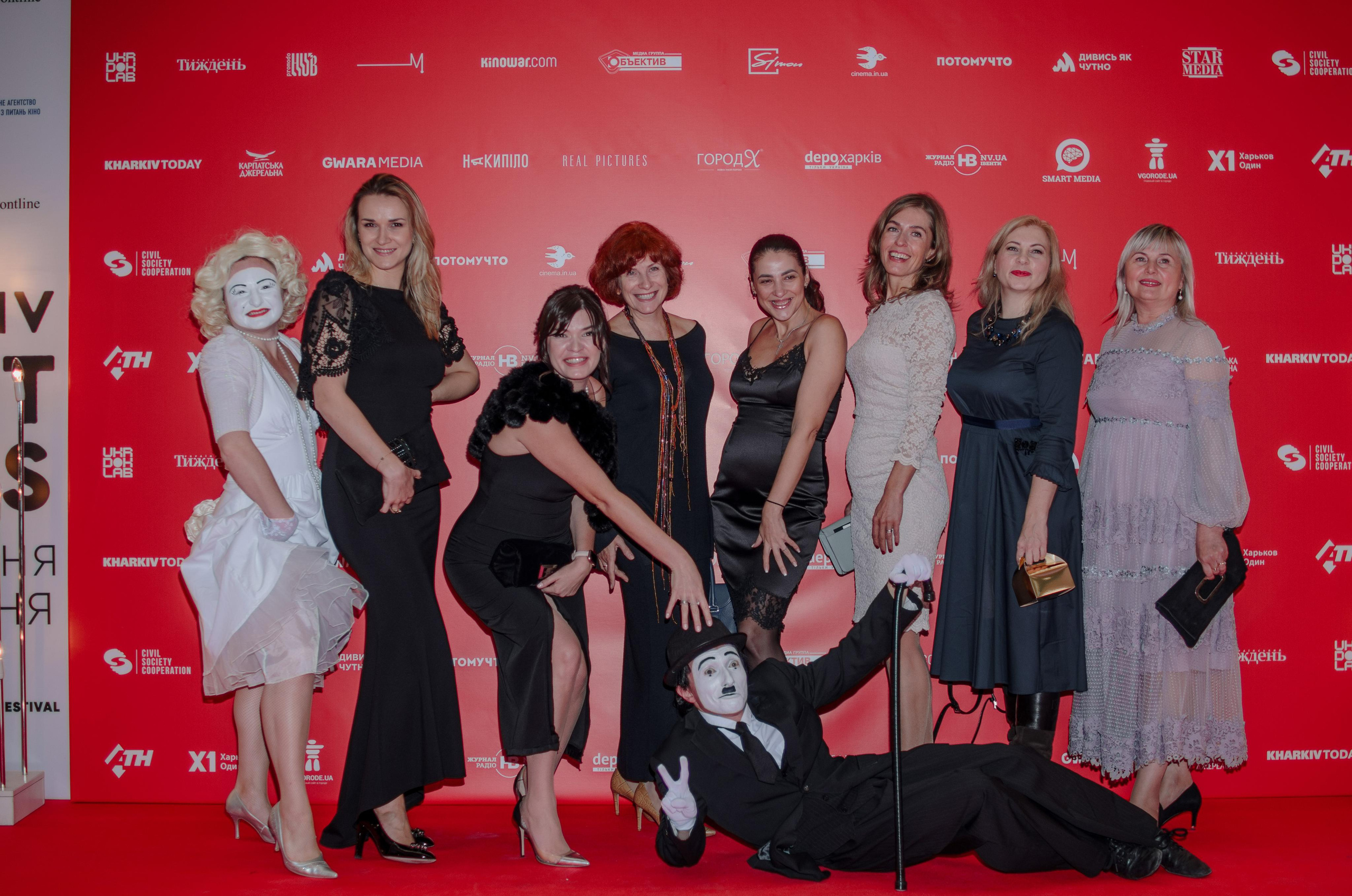 Яркое и шумное мероприятие этой осени. Кинофестиваль 2021 Репортаж. Юлия Басня семейный и свадебный фотограф в Донецке