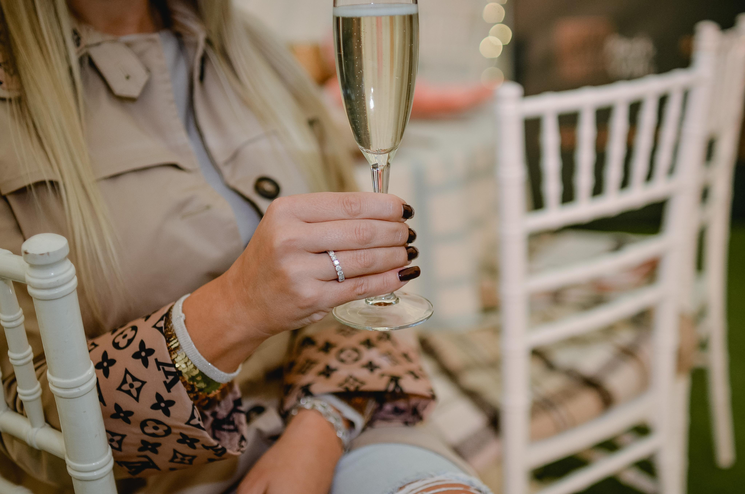 Репортажная фотосъемка. Девичник. Юлия Басня семейный и свадебный фотограф в Донецке