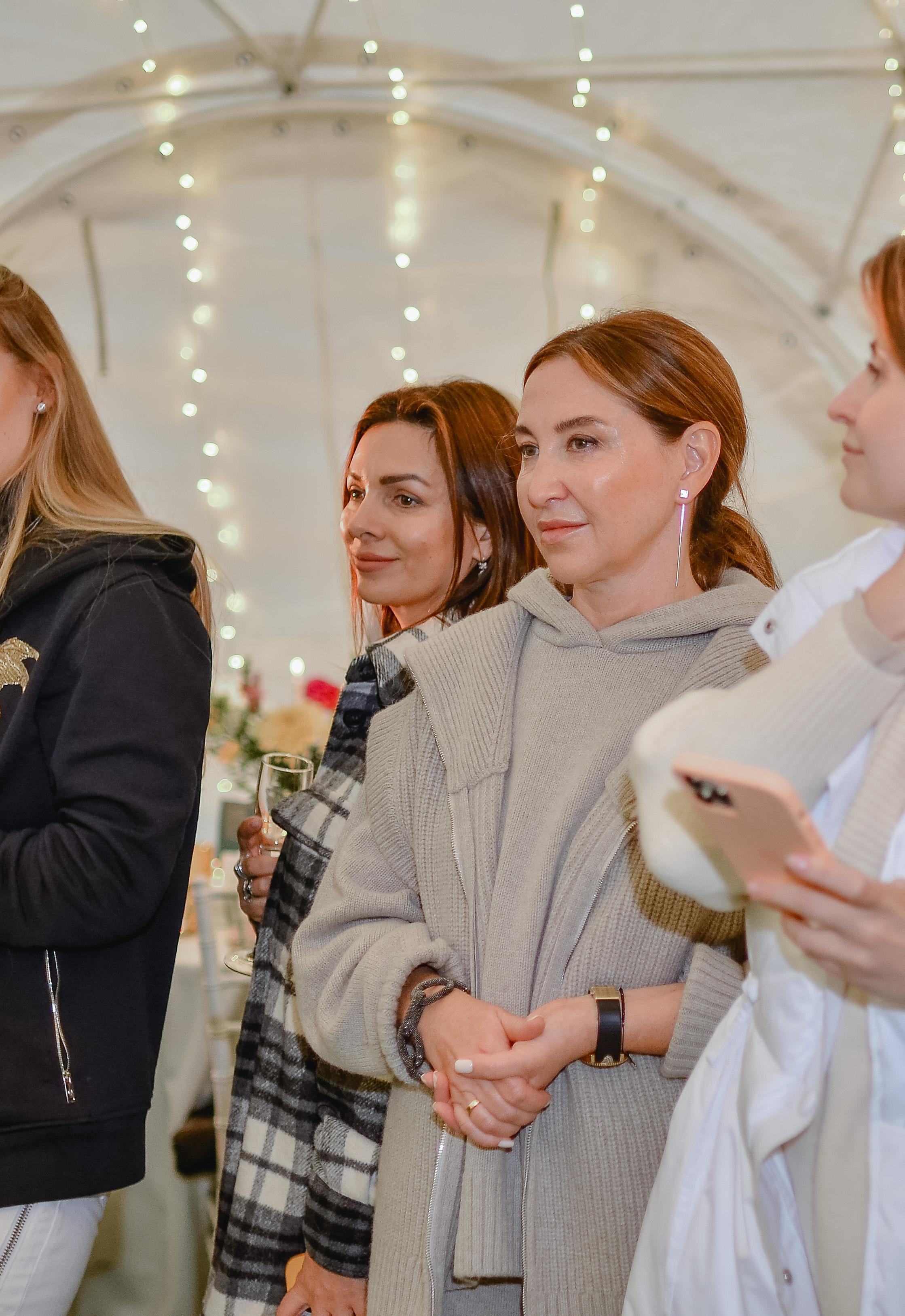 Репортажная фотосъемка. Девичник. Юлия Басня семейный и свадебный фотограф в Донецке