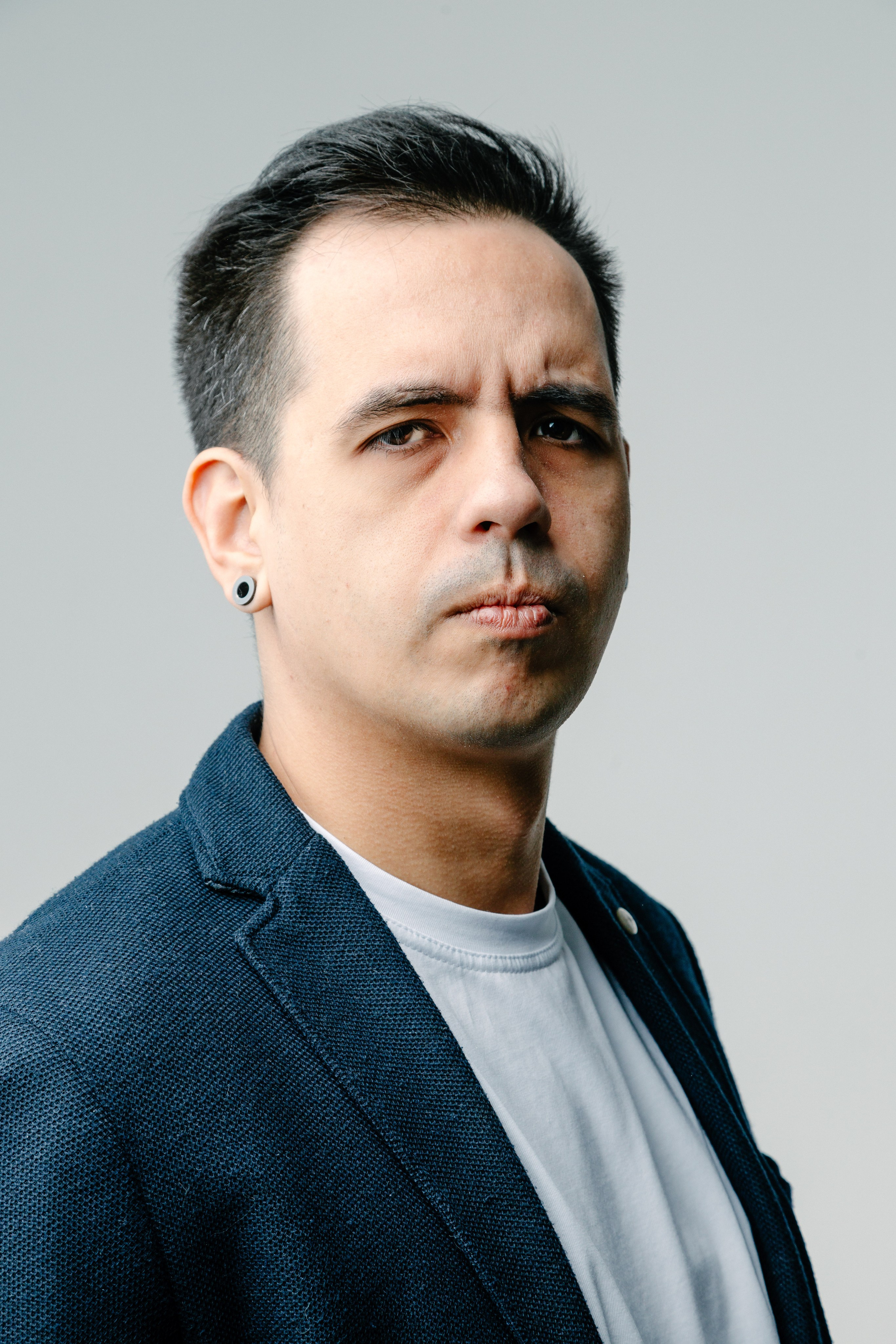 Фотосессия в студии Maison для StandUp комиков в Сочи. Репортажный фотограф в Москве, Сочи и Санкт-Петербурге