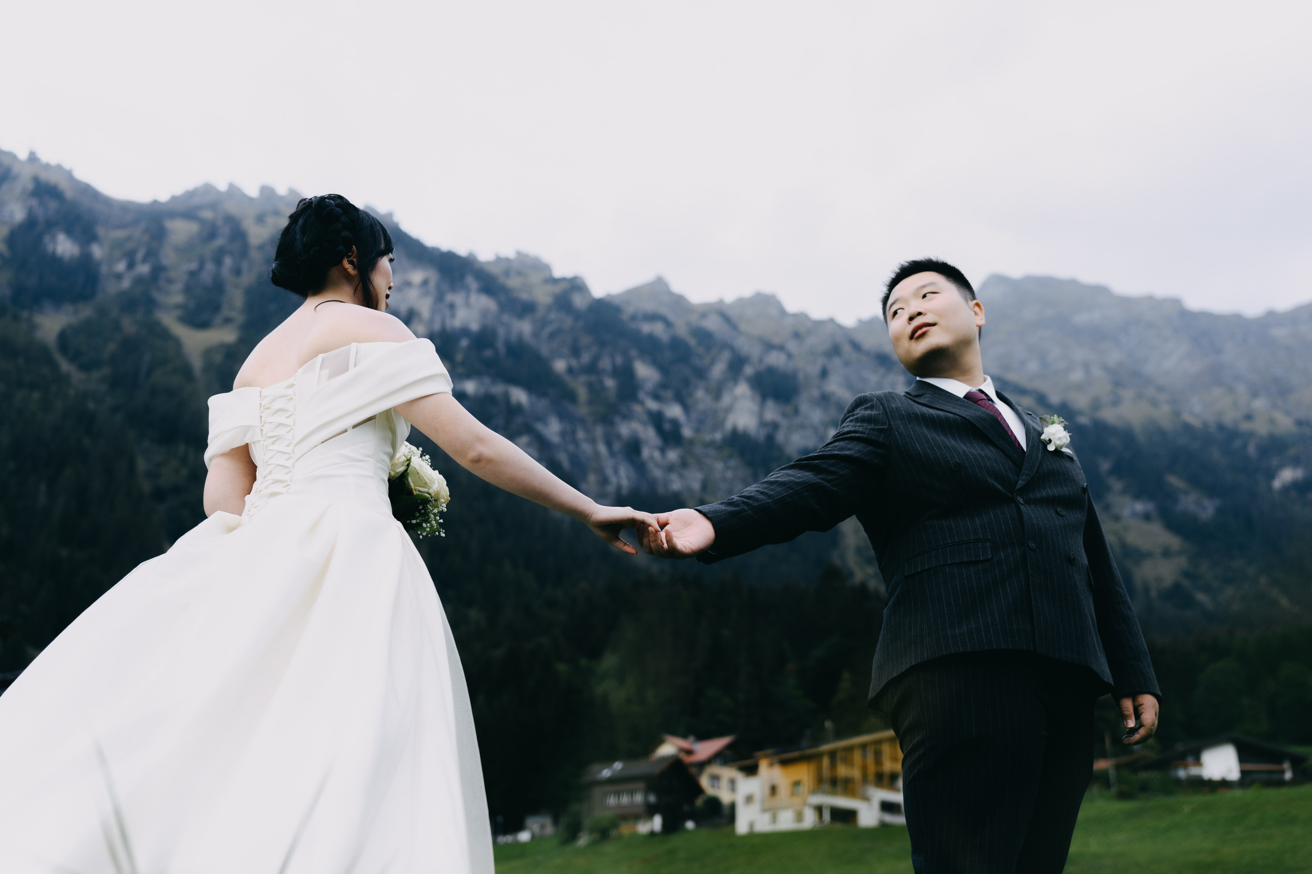 Wedding Photography elopement in Switzerland Europe. Professional Wedding Photographer Geneva & Romande Switzerland | Tanya Creator