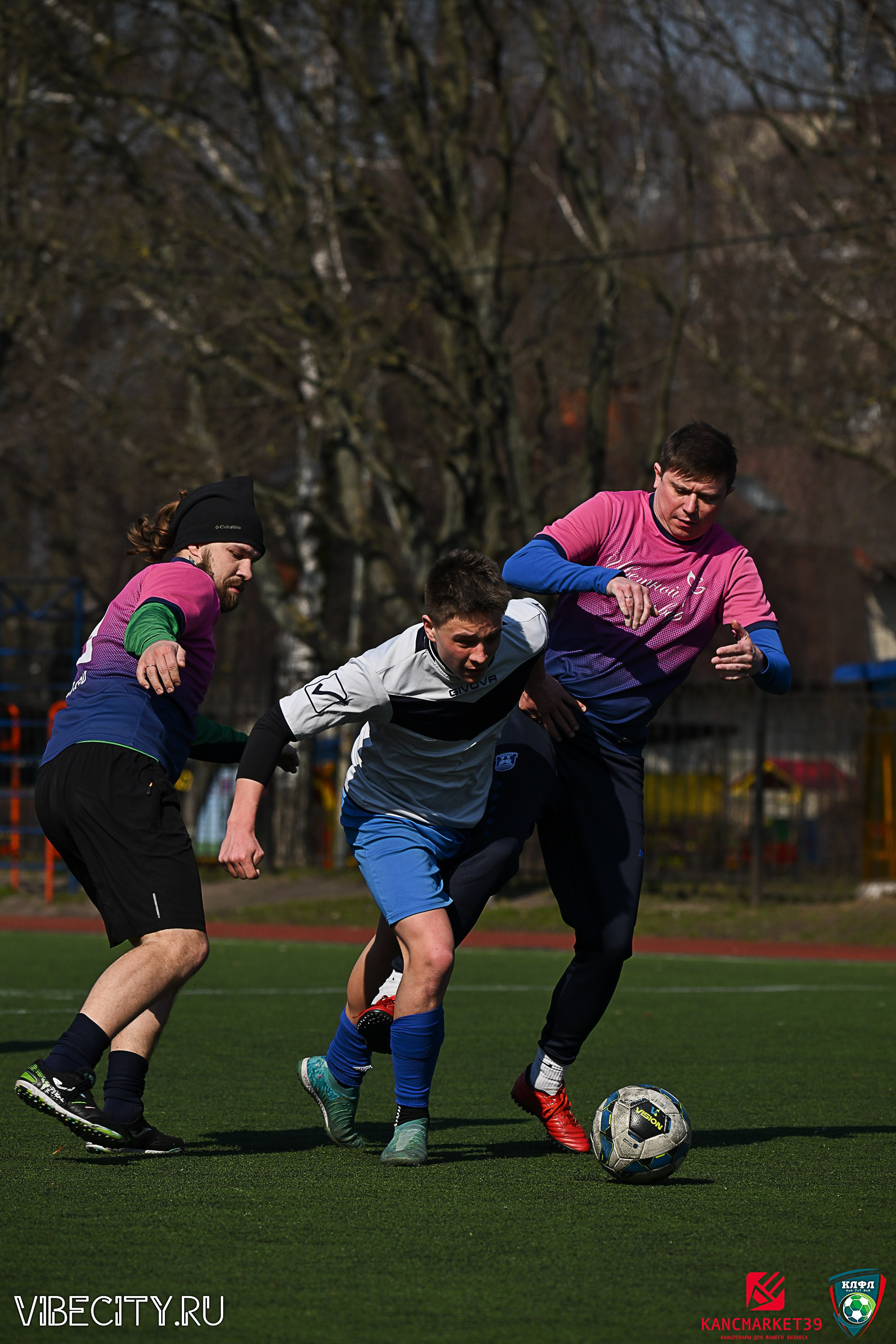 XX ЧЕМПИОНАТ КАЛИНИНГРАДСКОЙ ЛФЛ КАНЦМАРКЕТ39 сезона 2024–2025 гг. VIBECITY.RU Вайб Сити Ру Фоторепортажи Фотоотчеты Калининград
