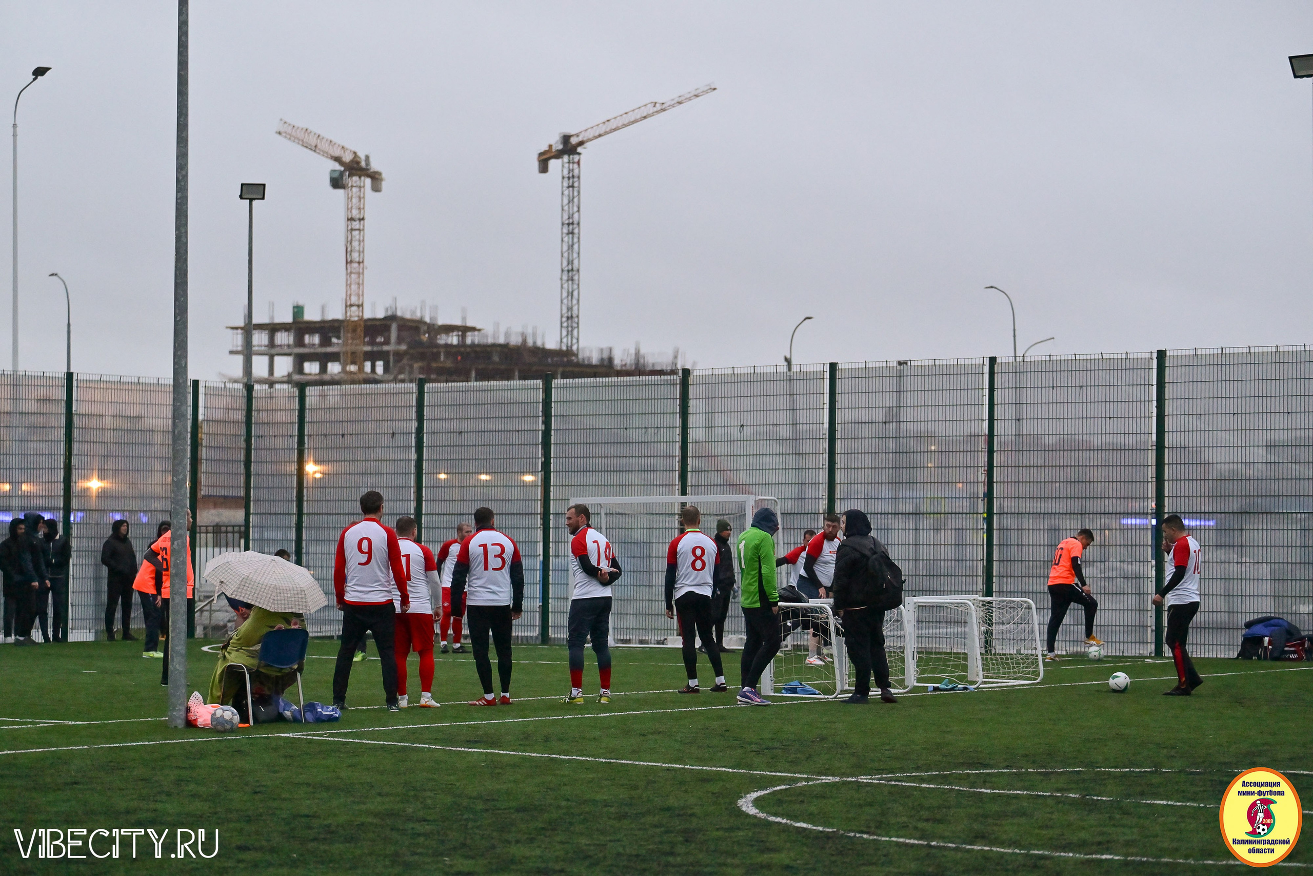 ИГРЫ МИНИ-ФУТБОЛЬНОЙ ЛИГИ. VIBECITY.RU Вайб Сити Ру Фоторепортажи Фотоотчеты Калининград