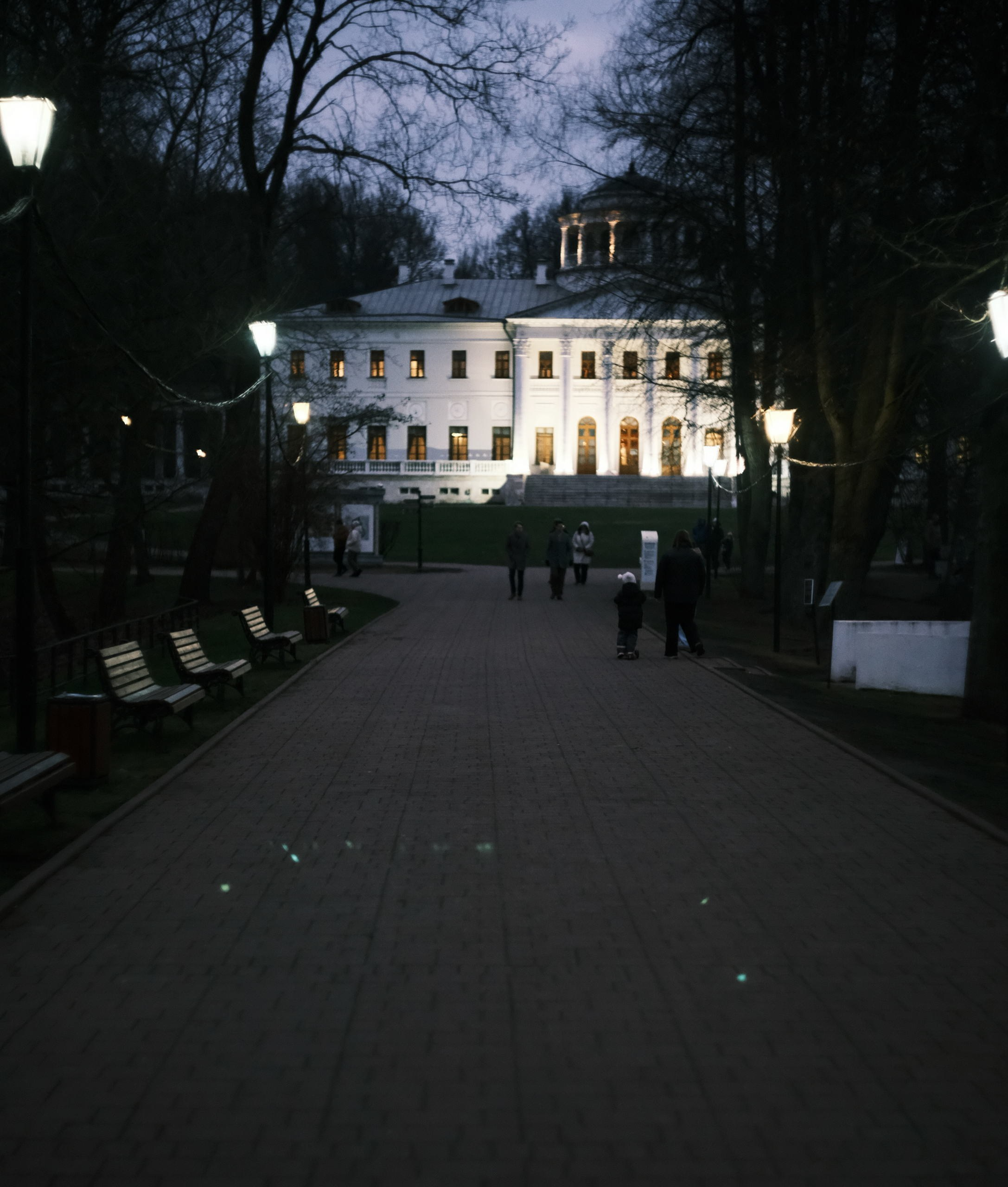 Ночь в усадьбе Остафьево