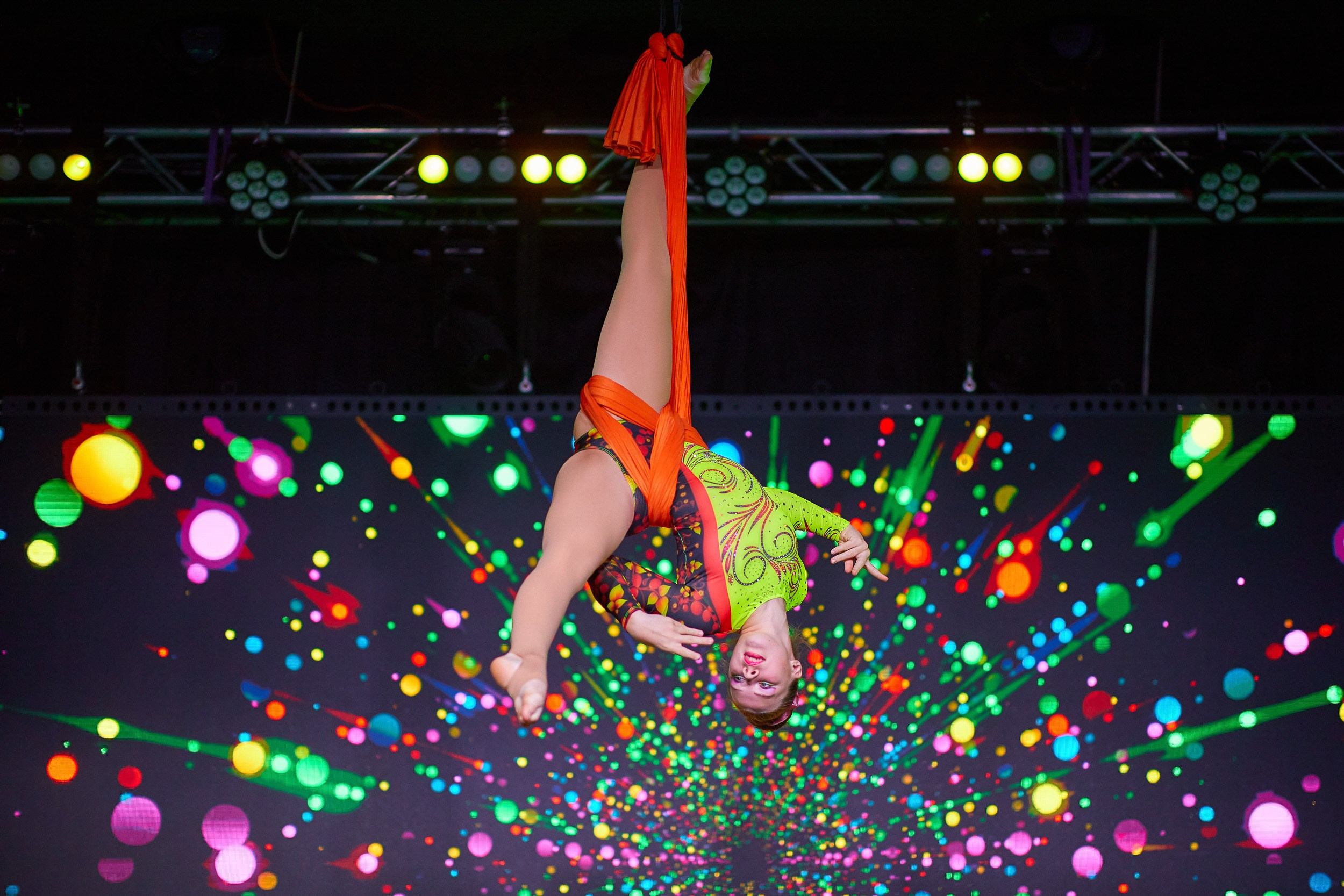 Анонс фоторепортажа с Концерта Грация. POLE DANCE. Photographer for business Mikhail Semenov. Aqua photo studio, photo school