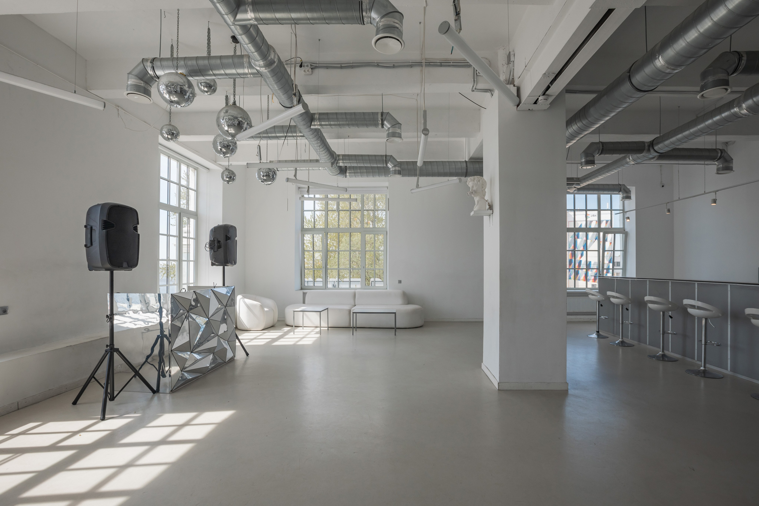 Кожевенная, 34А. Аренда лофта в СПб для мероприятий