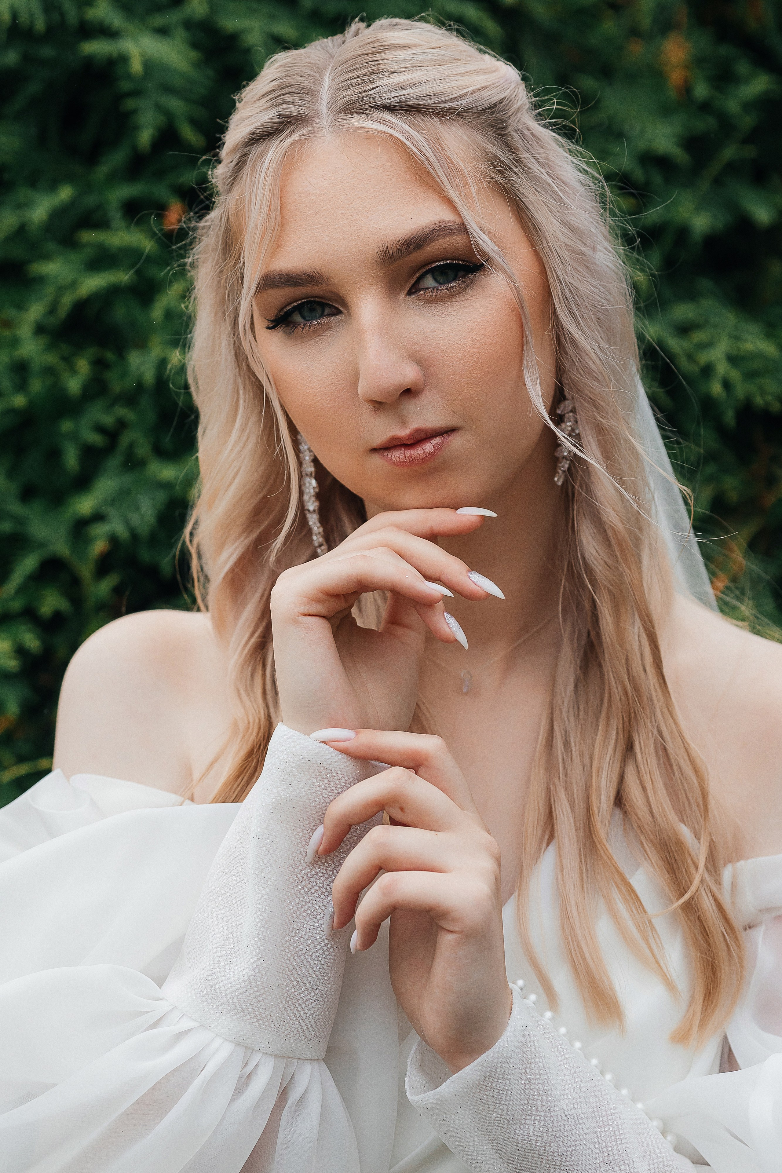 Чувственная первая встреча пары в отеле. Олег Сверчков | Свадебный фотограф Вологда