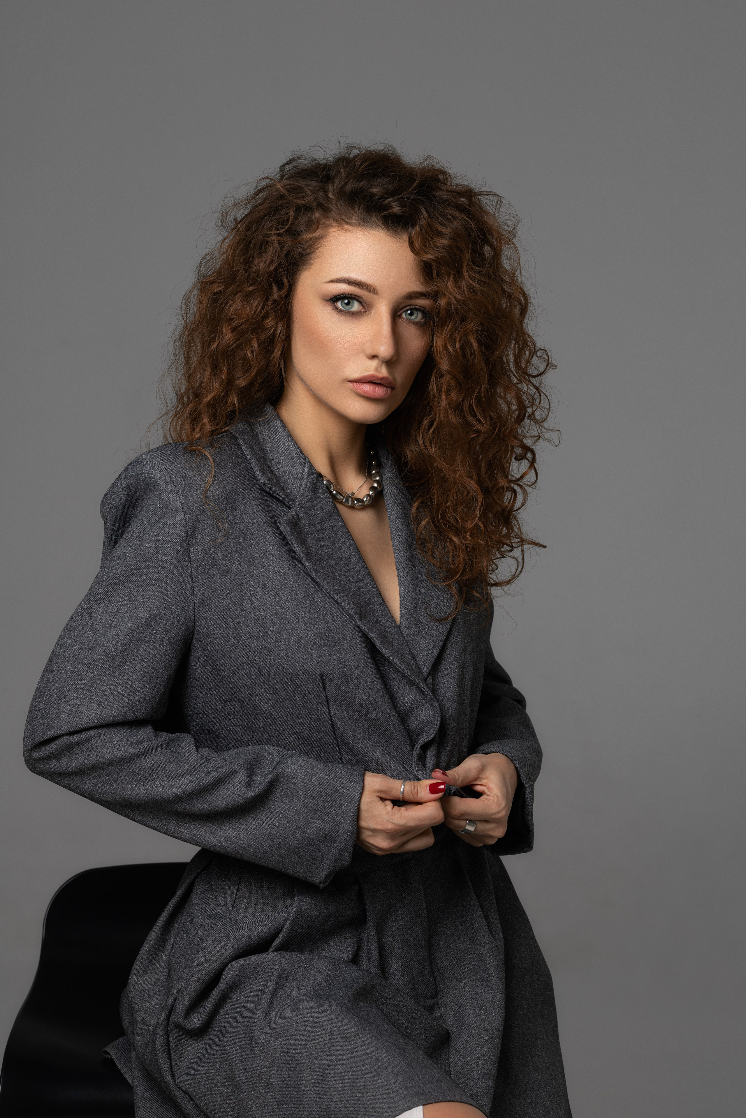 Студийная съемка на циклораме с испульсным светом с Дианой для «себя». Дмитрий Шульгин, портретный фотограф в Воронеже