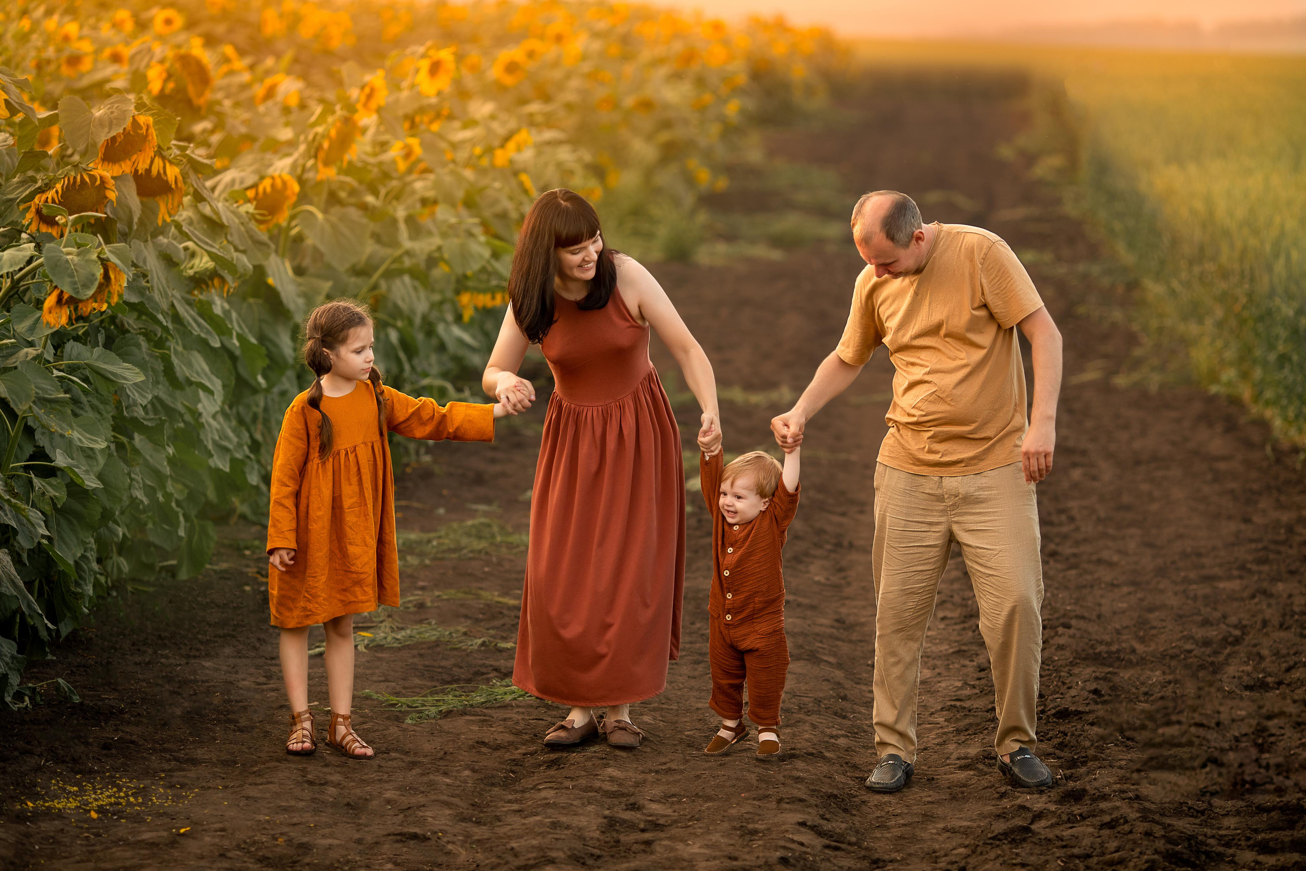 Солнечные цветы. Детский и семейный фотограф в Красноярске Елена Коровкина