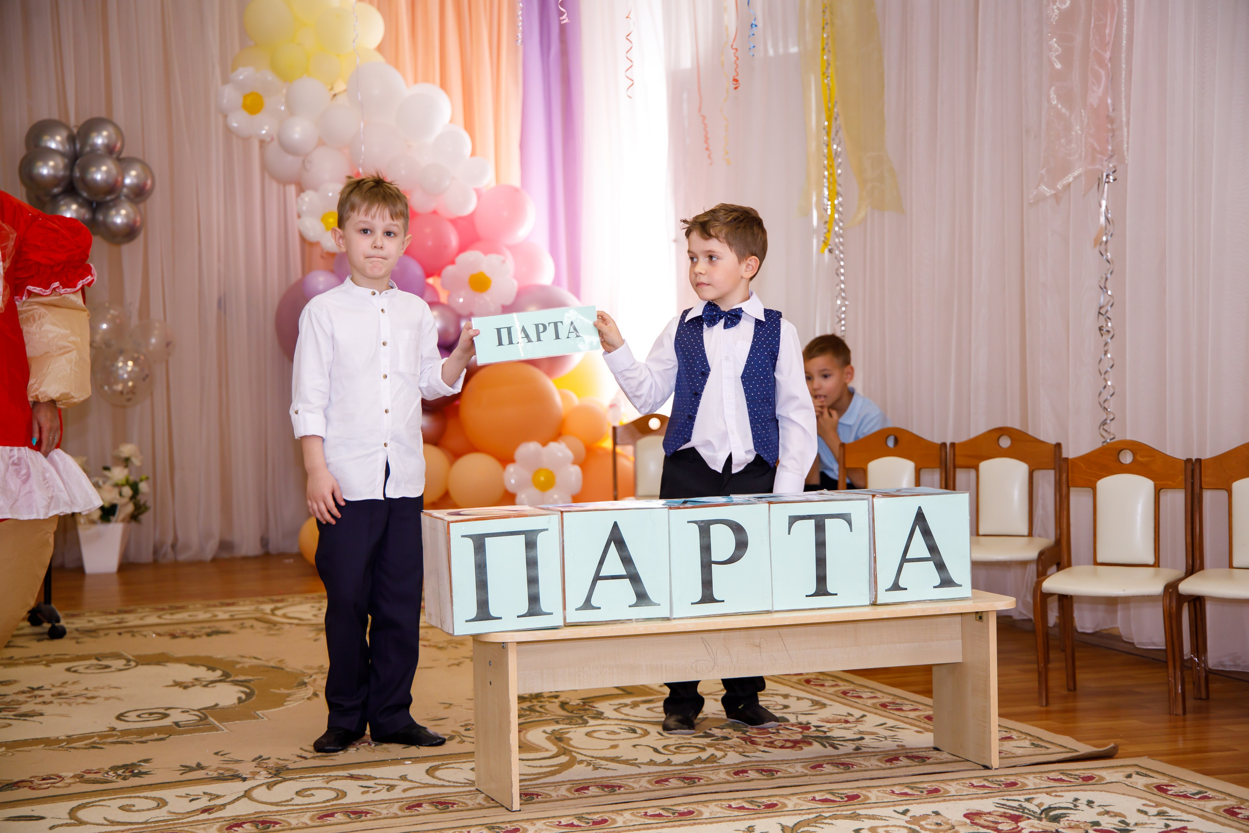 ВЫПУСКНОЙ ДЕТСКИЙ САД группа НАСЛЕДНИКИ. Профессиональная фото и видеосъемка. Москва