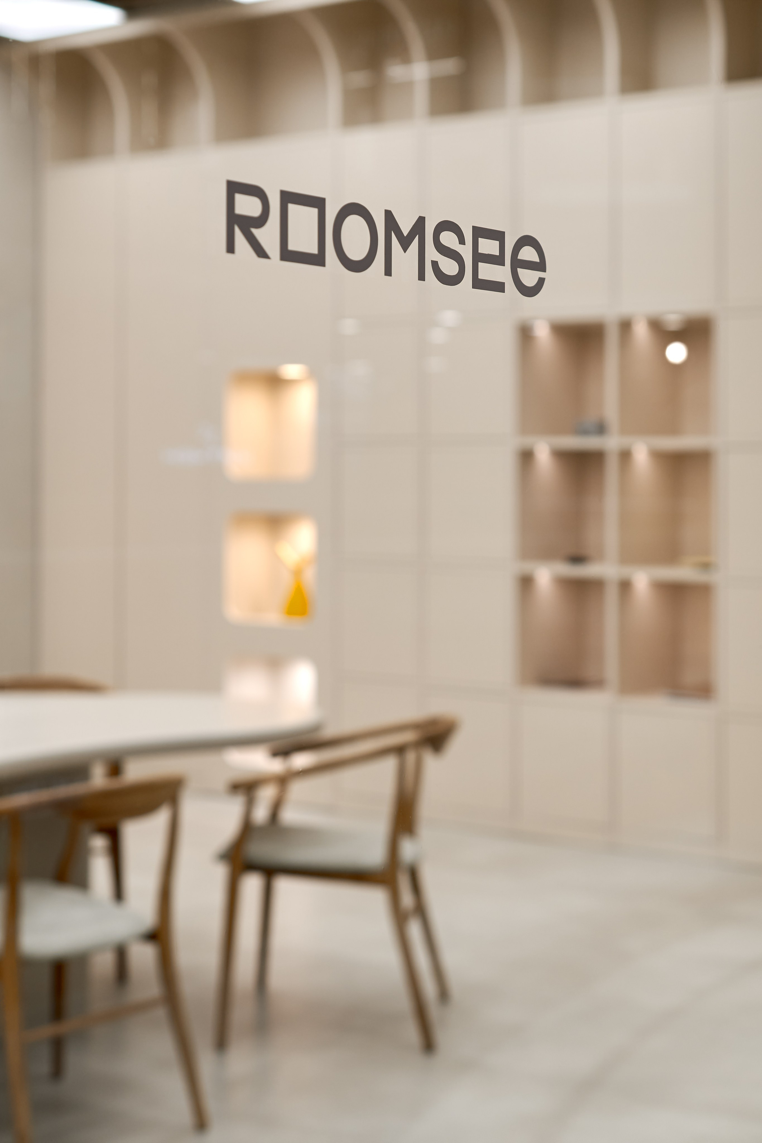 Шоу-рум компании Roomsee. Елена Берсенева, архитектурный и интерьерный фотограф в Екатеринбурге