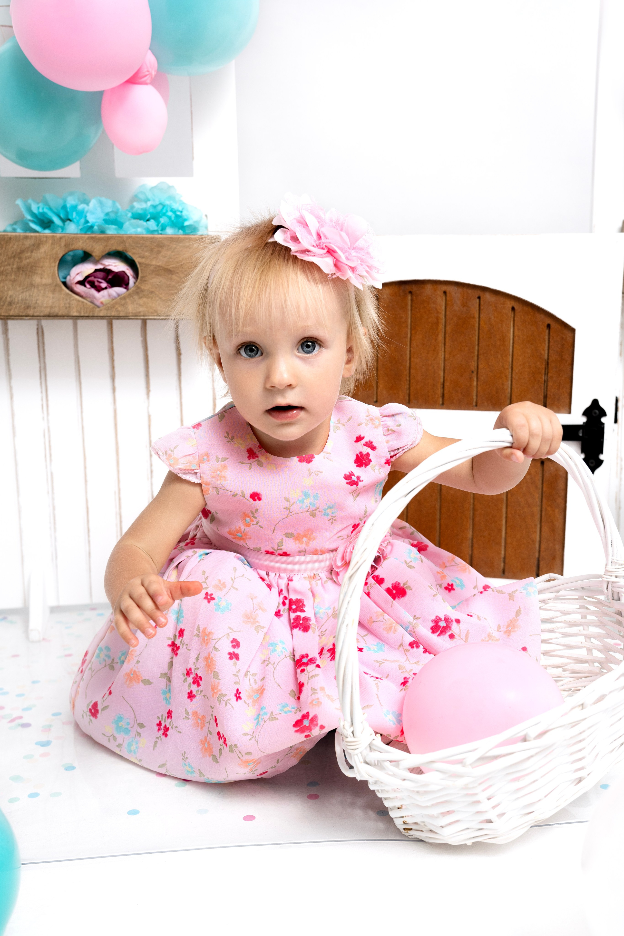 Фотосессия ГОДОВАСИЕ. Фотограф новорожденных, детей до года и беременных в Симферополе