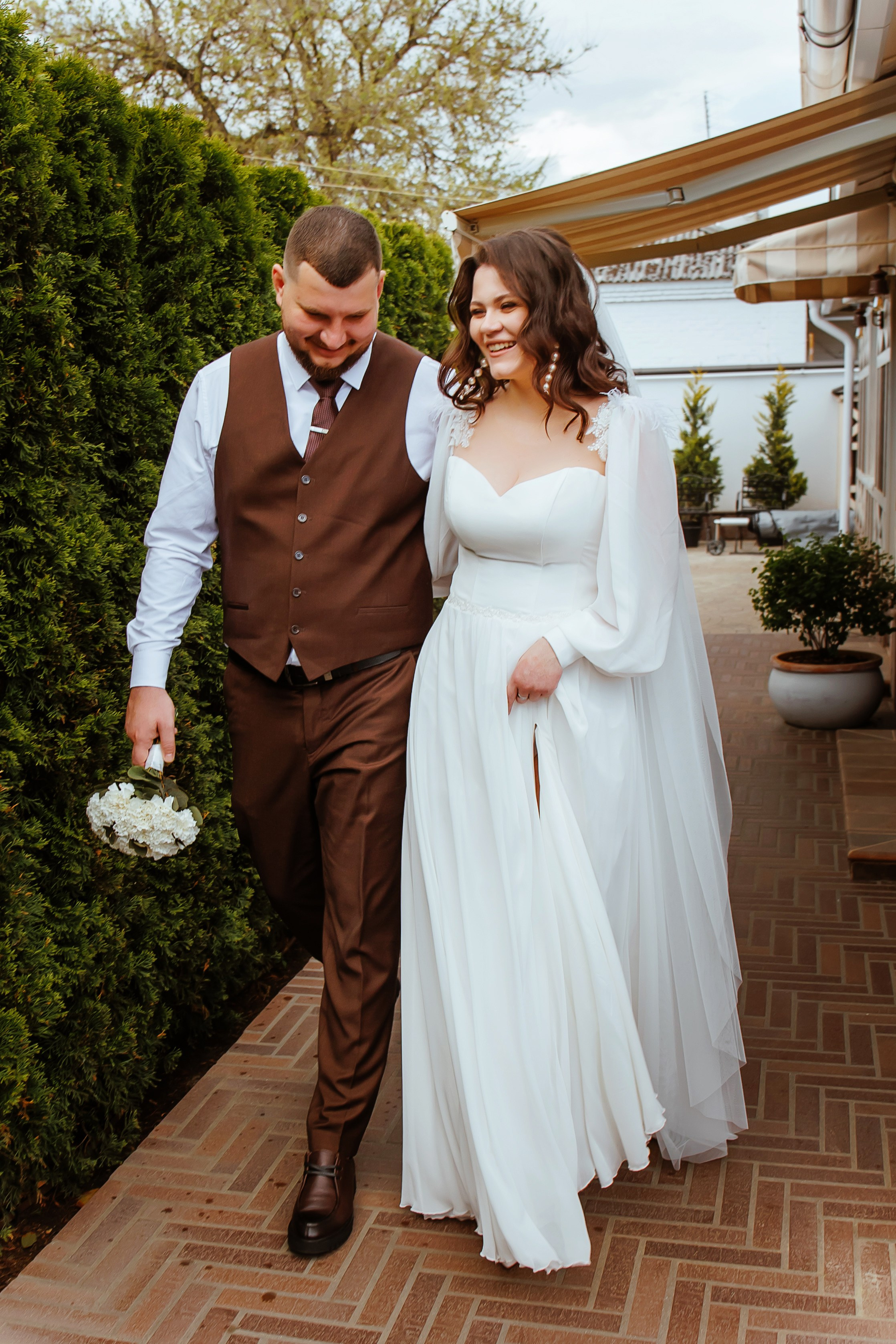 Сборы жениха и невесты в отеле Гринпарк г. Лабинск. Дмитрий Шевченко свадебное фото в г. Краснодар — Армавир — Лабинск