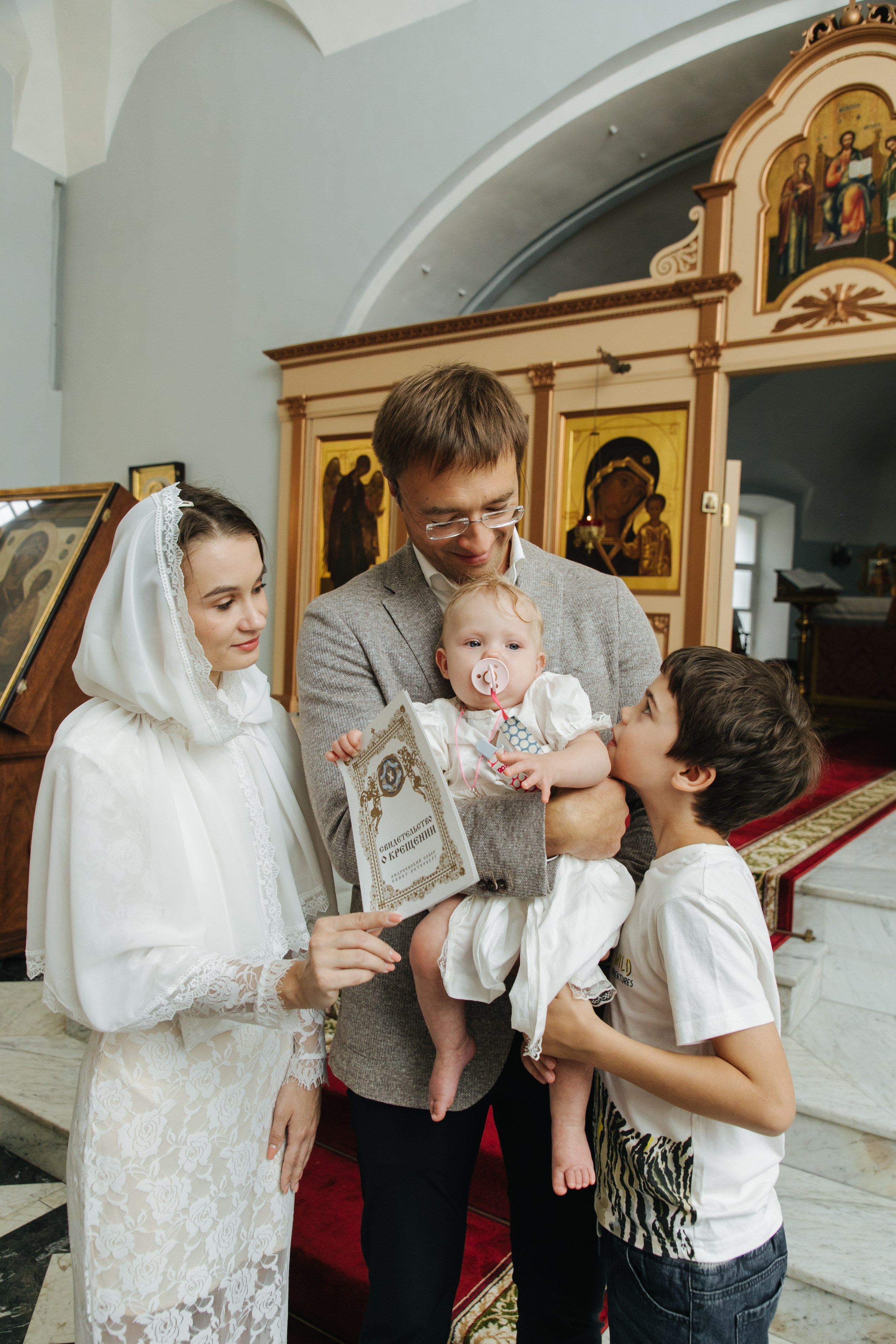 Крещение церковь Трех Святителей СПб. Фотограф на крещение в Санкт Петербурге
