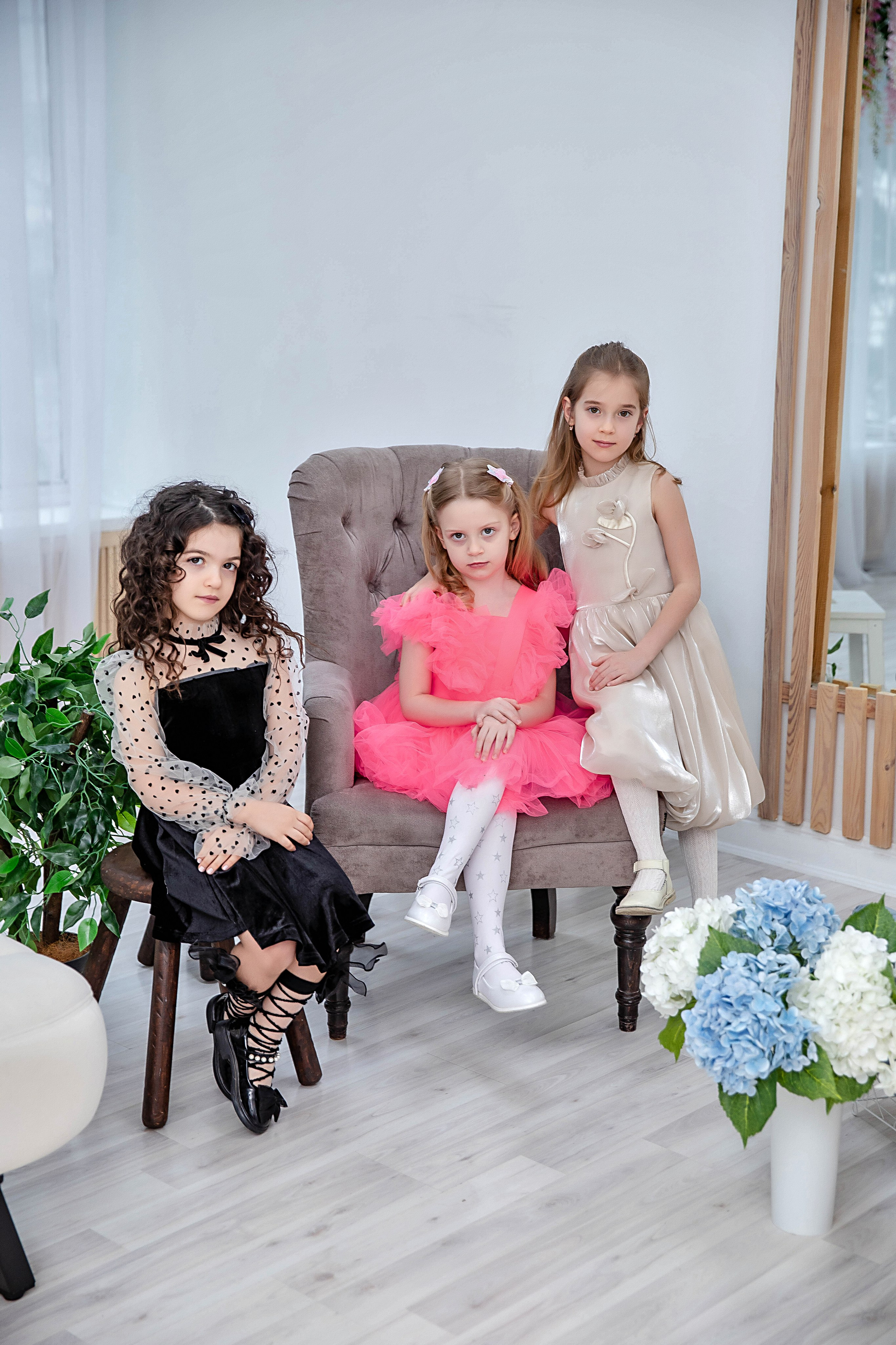 Выпускные (школьные) альбомы (книги) в Ростове-на-Дону. Современные Выпускные Альбомы в Ростове-на-Дону