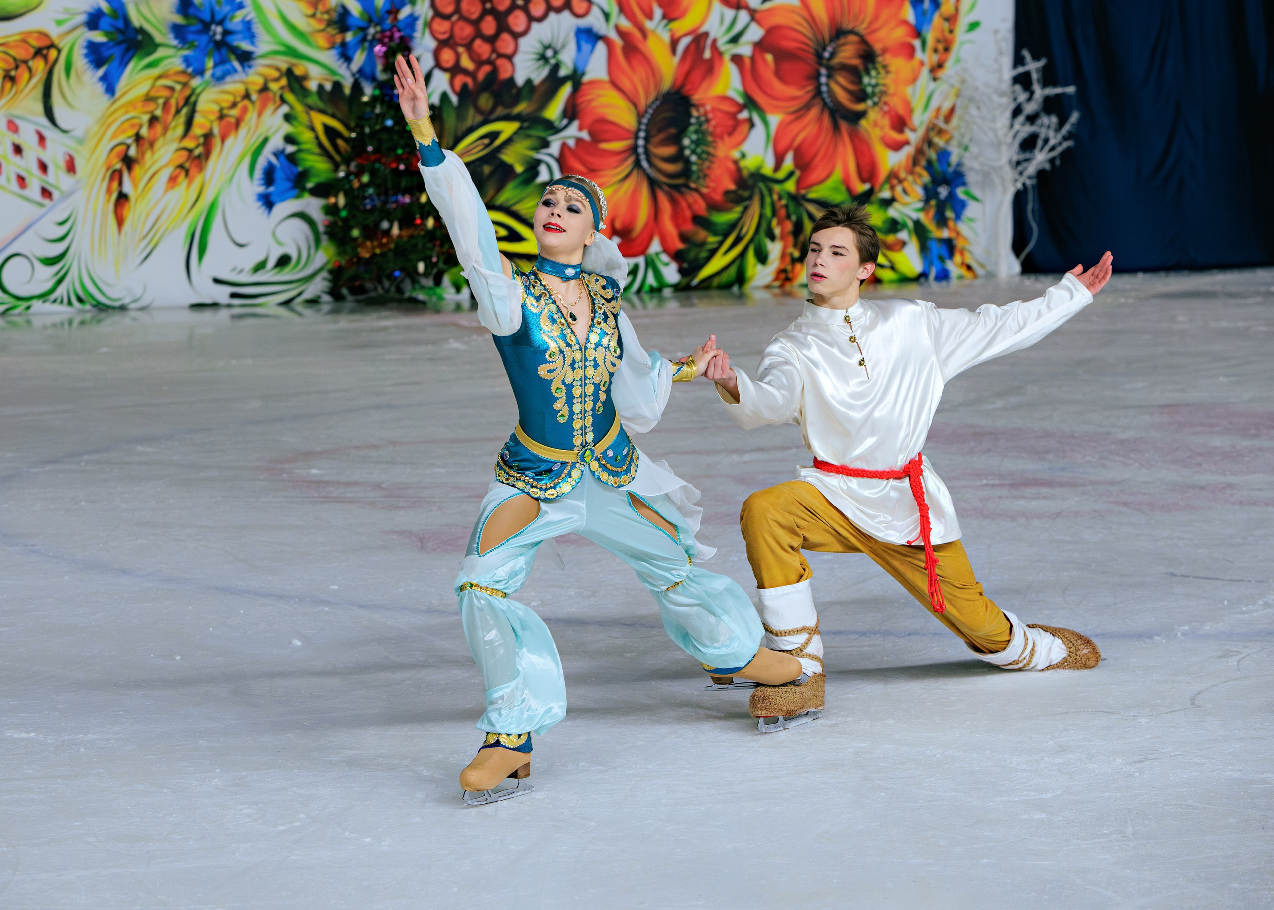 Детский театр на льду «АЛЕКО». Выпускные альбомы и школьный фотограф в Подольске, Троицке, Щербинке, Москве и Московской области