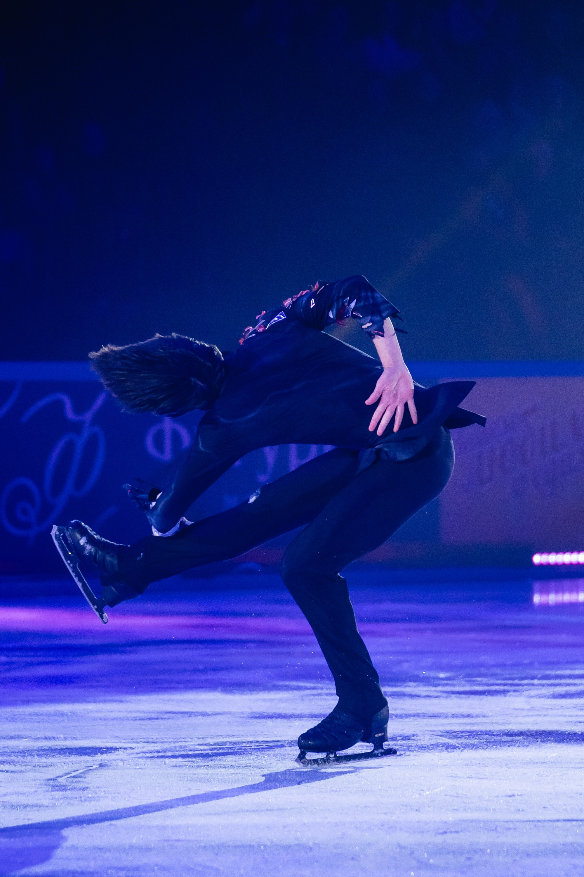 Шоу «Чемпионы на льду» в Новосибирске. Воробьева Ксения — Спортивный и танцевальный фотограф Новосибирск