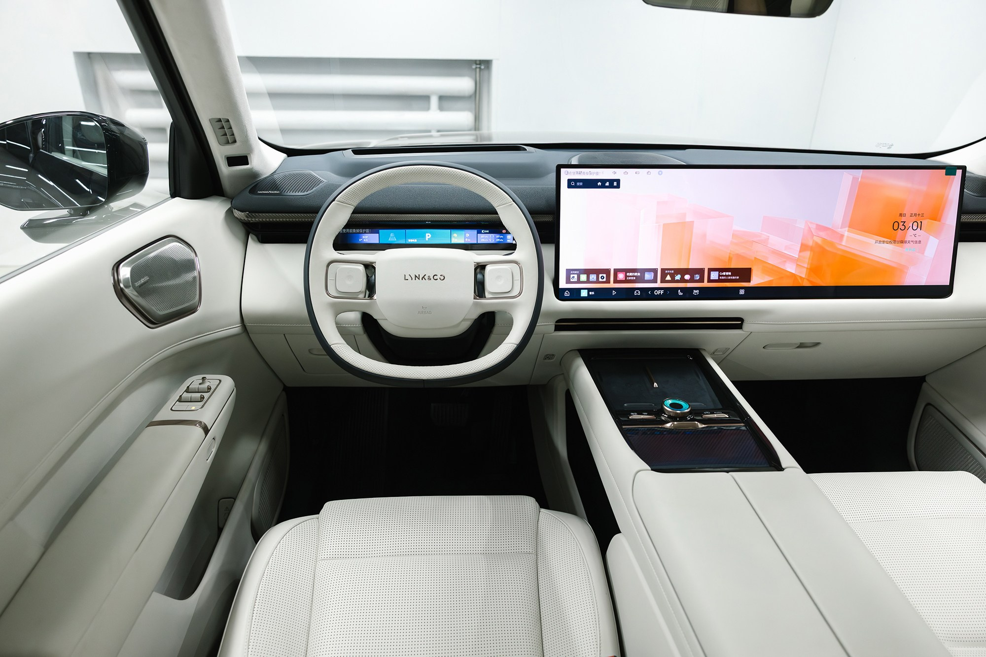 Lynk & Co 900 Ultra 2,0hyb 4WD AT (734 л. с.), 2025 г, 2,0 л бензин. Автосалон «Х-Авто»