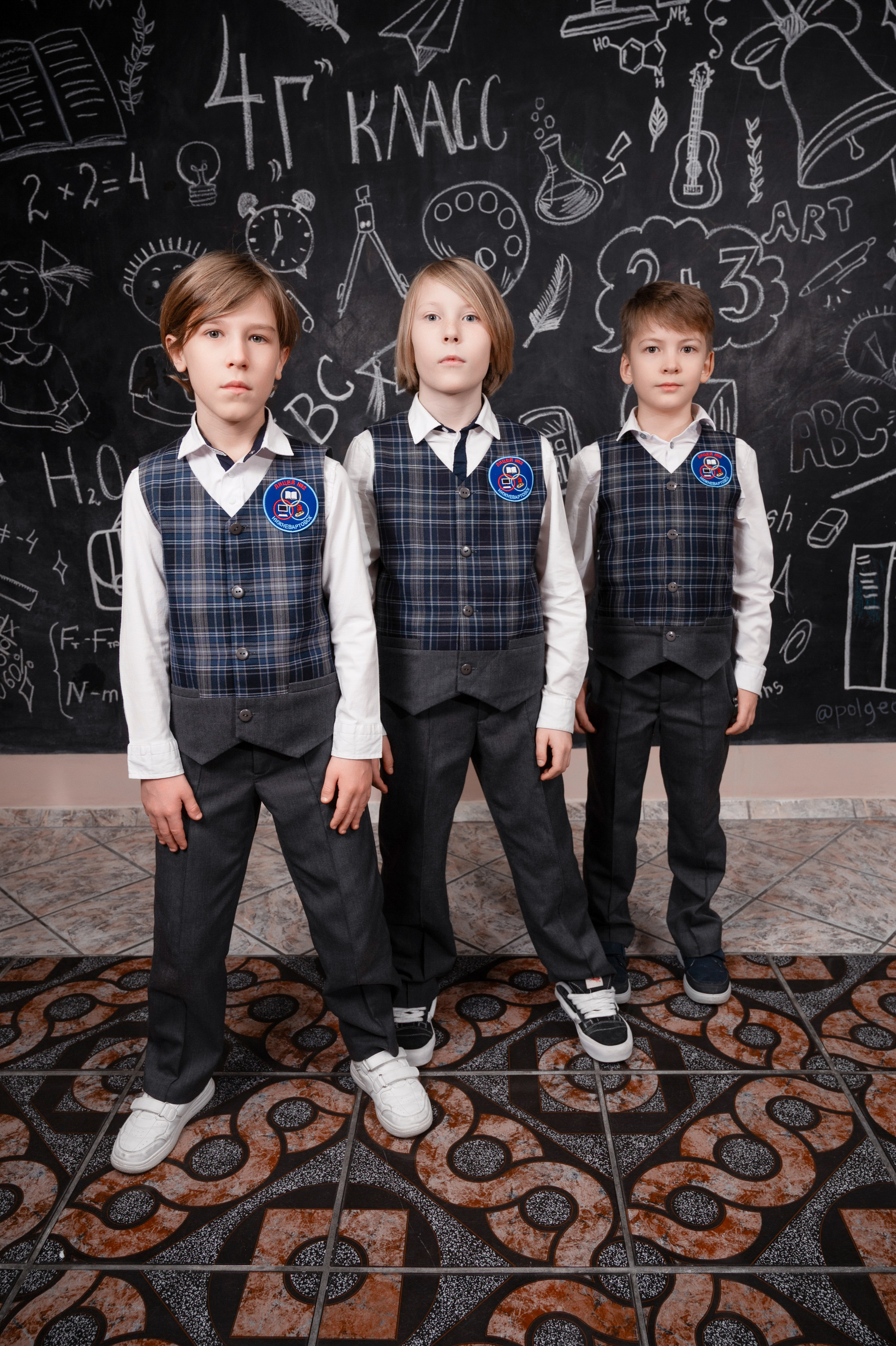 Школьные фото младших классов Нижневартовск | Портфолио фотографа. AR-t студия «Альбом+», г. Нижневартовск